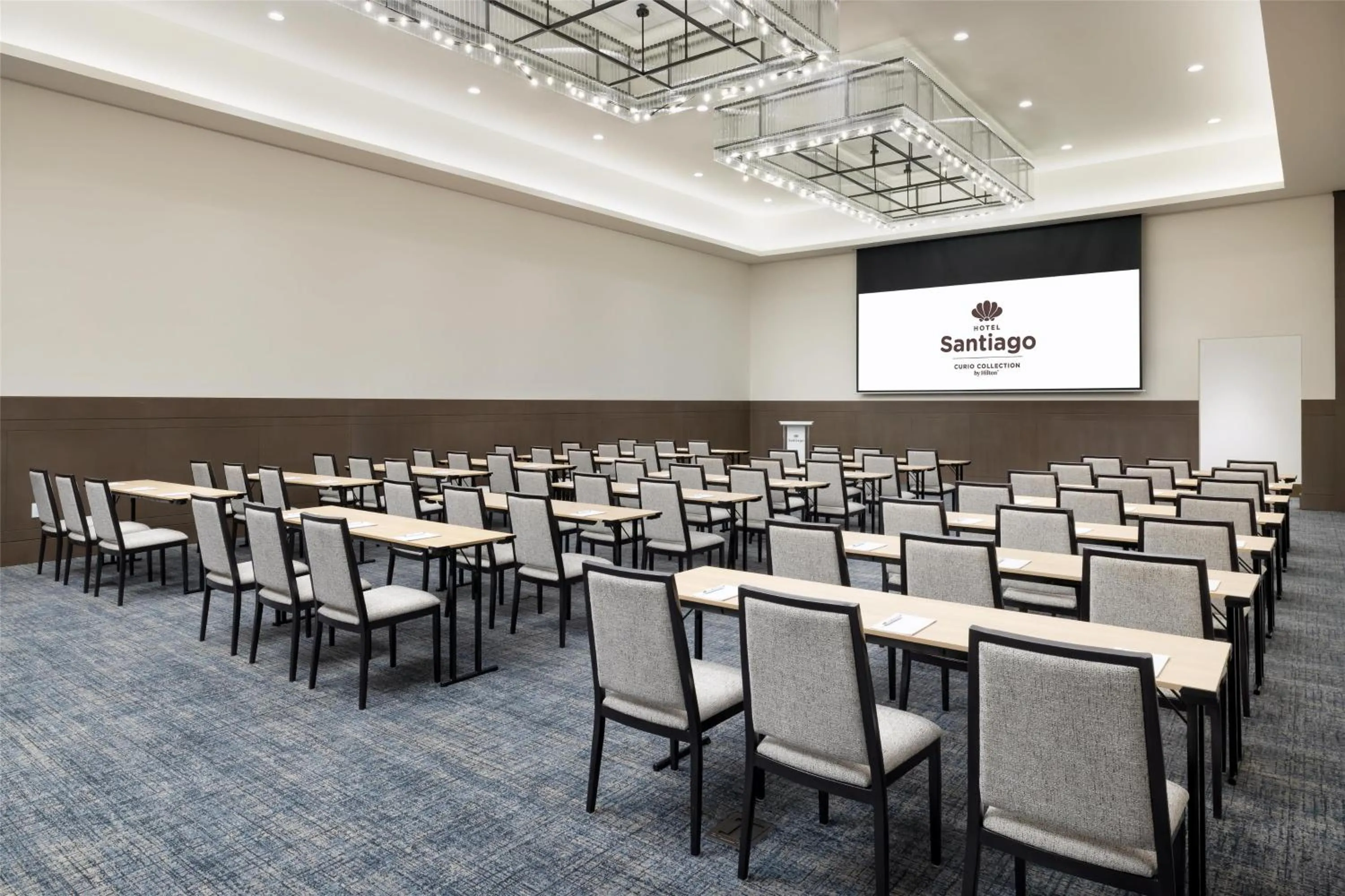 Meeting/conference room in Hotel Santiago, Curio Collection By Hilton