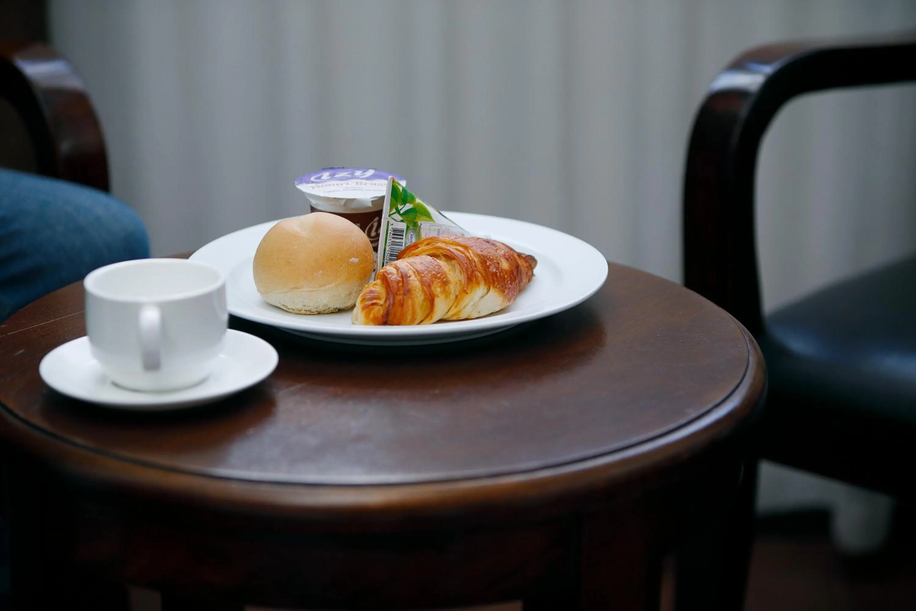 Continental breakfast in Central Hotel Tana