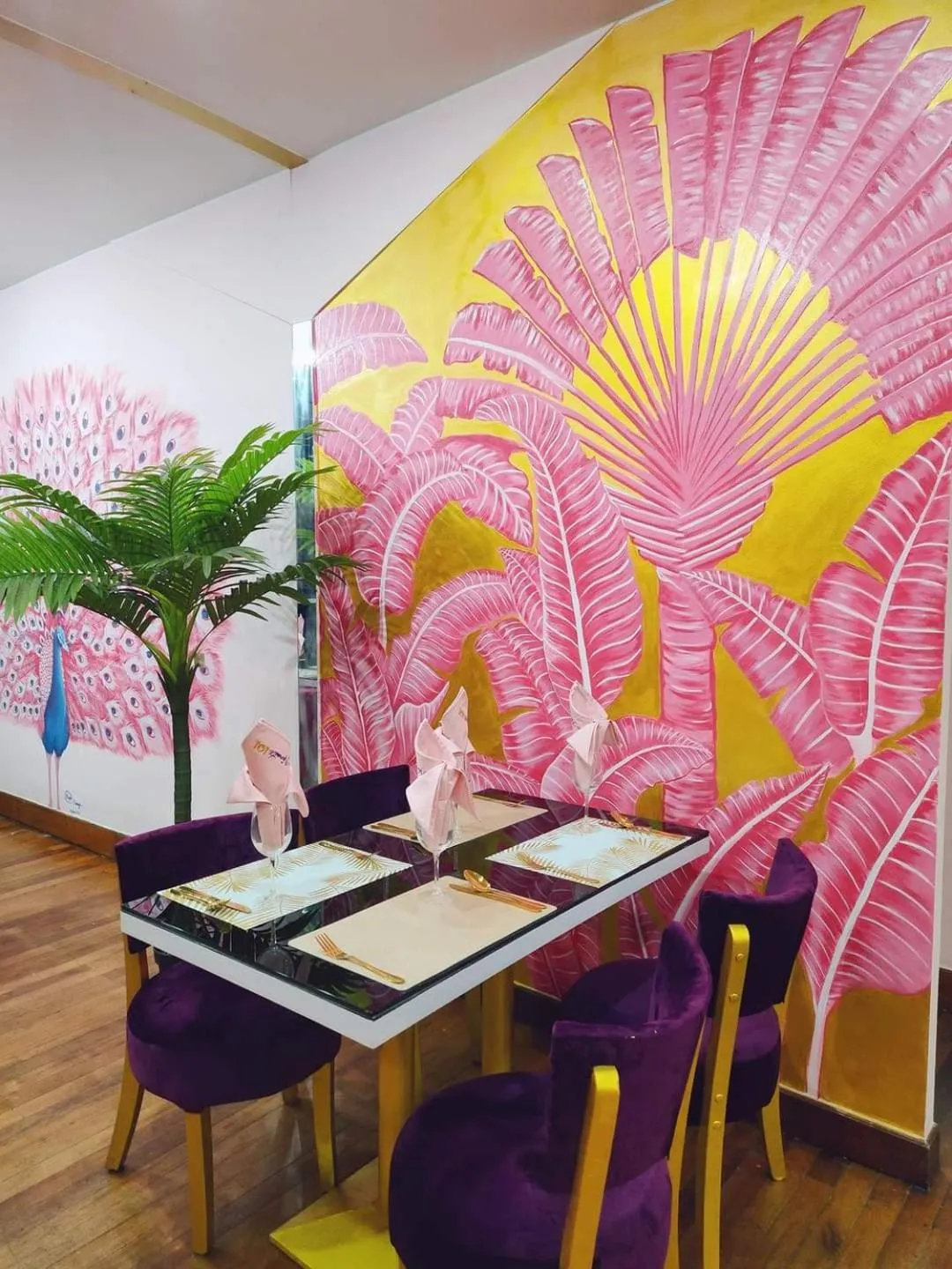 Dining area in Central Hotel Tana