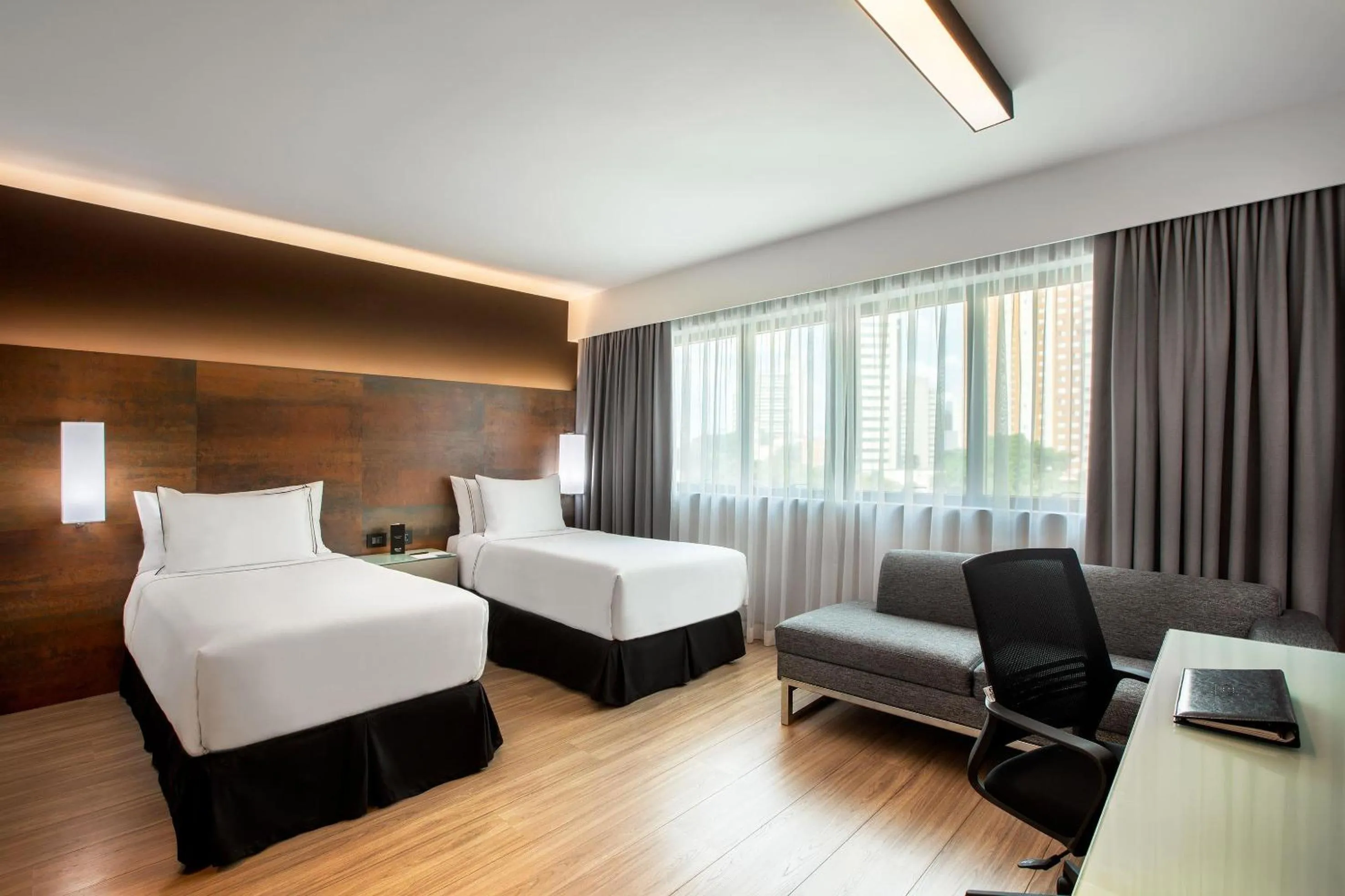 Bedroom, Bed in Meliá Ibirapuera