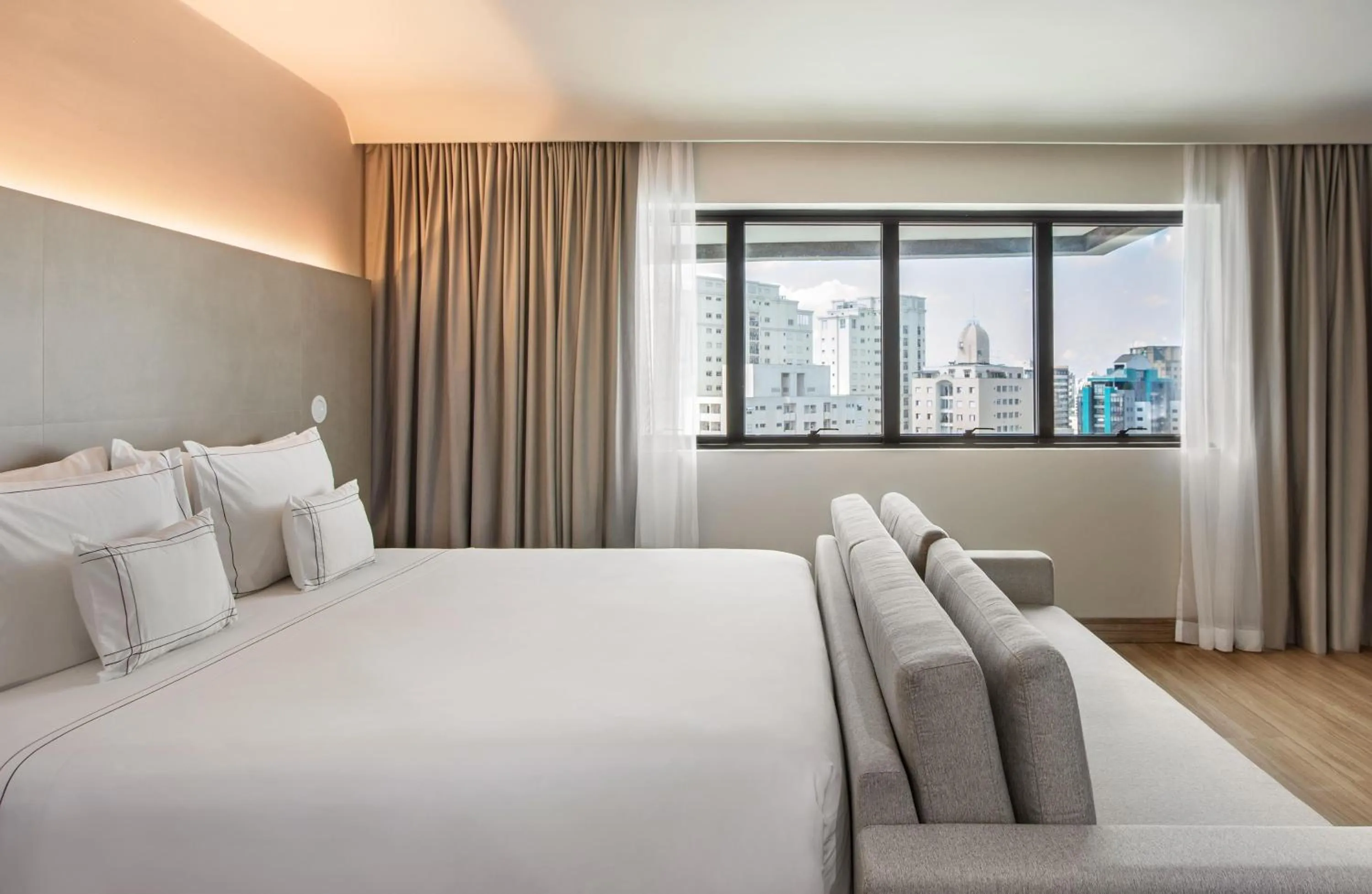 Bedroom, Bed in Meliá Ibirapuera