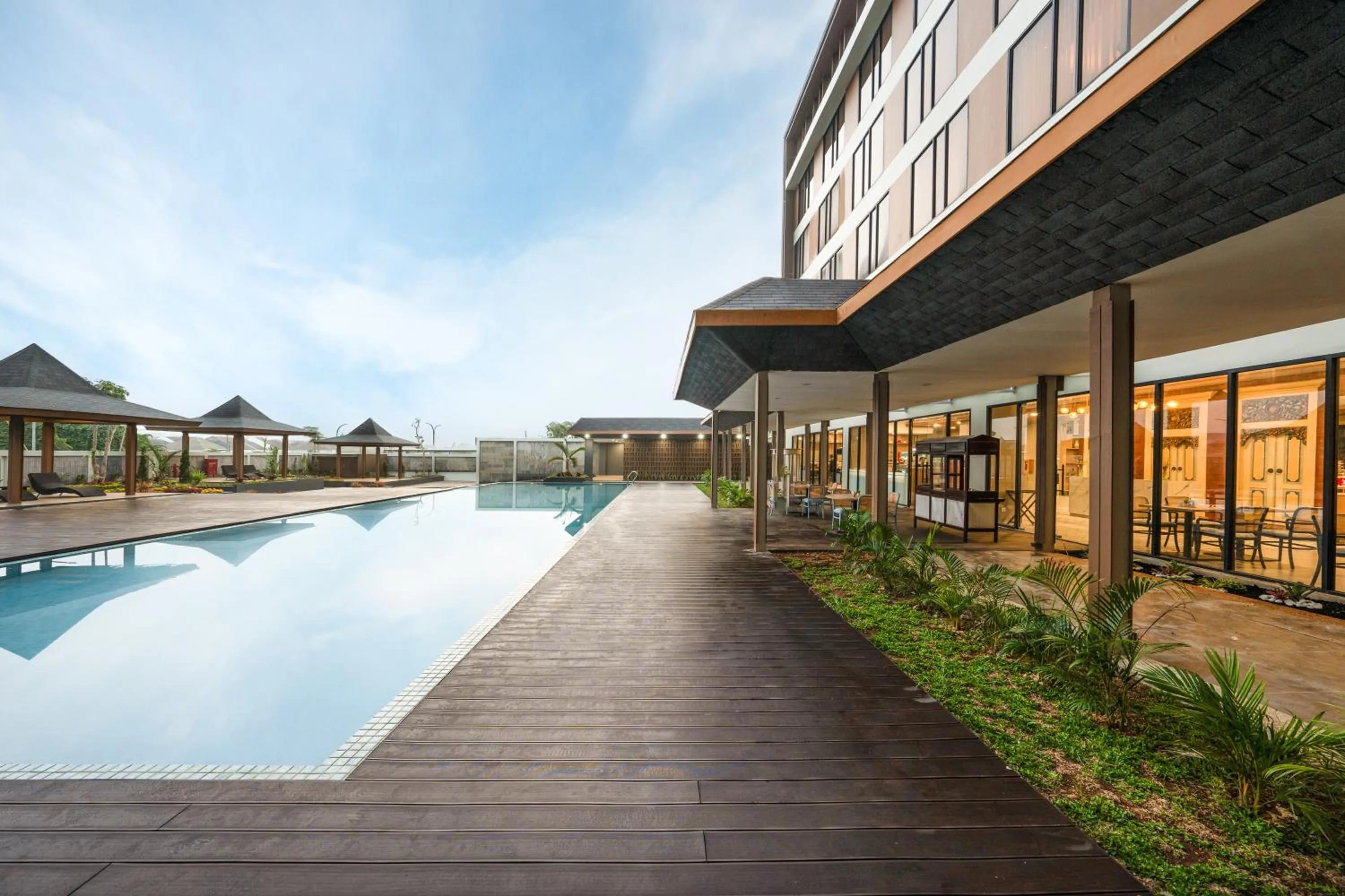 Pool view in Myze Hotel Sumenep