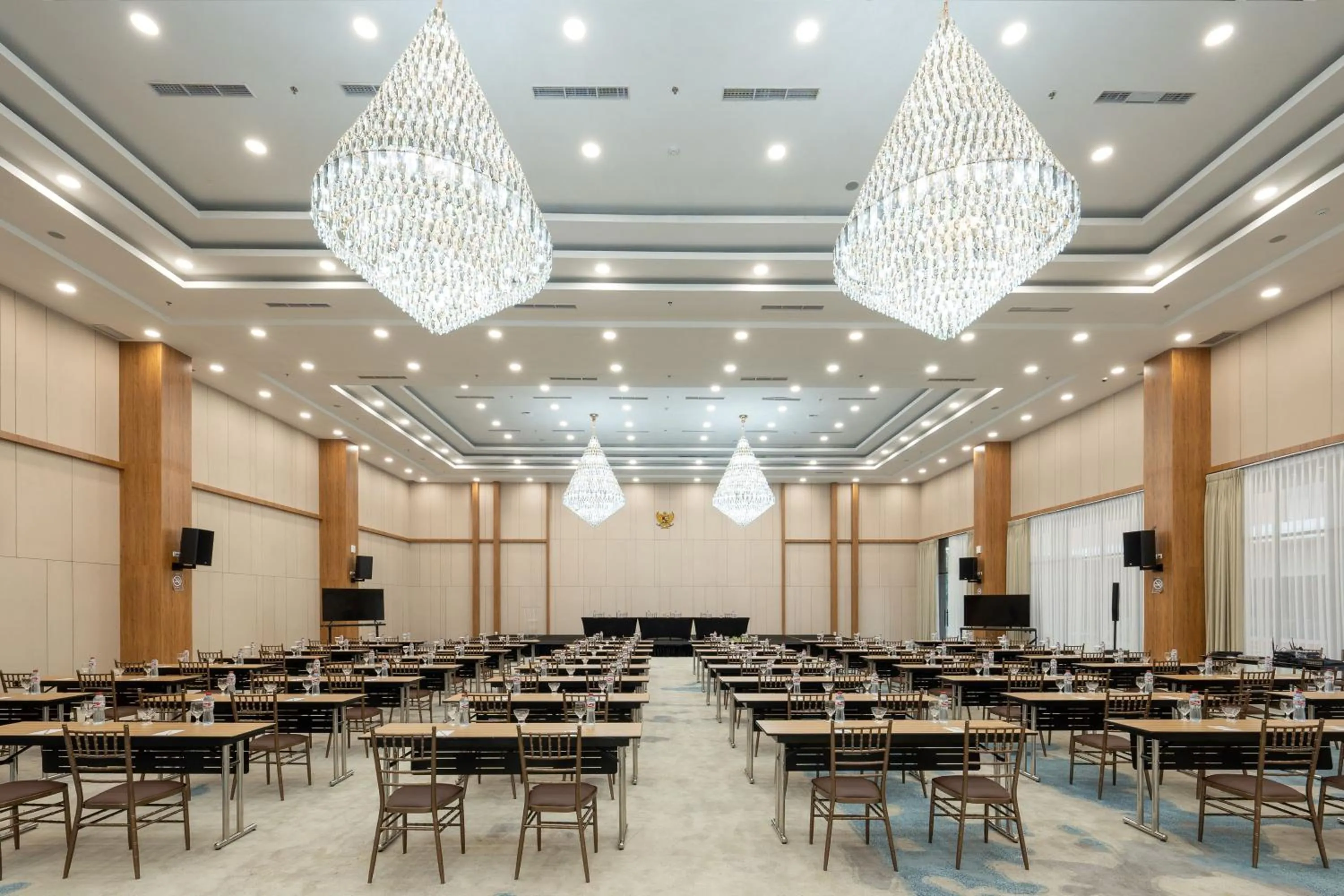 Banquet/Function facilities in Myze Hotel Sumenep
