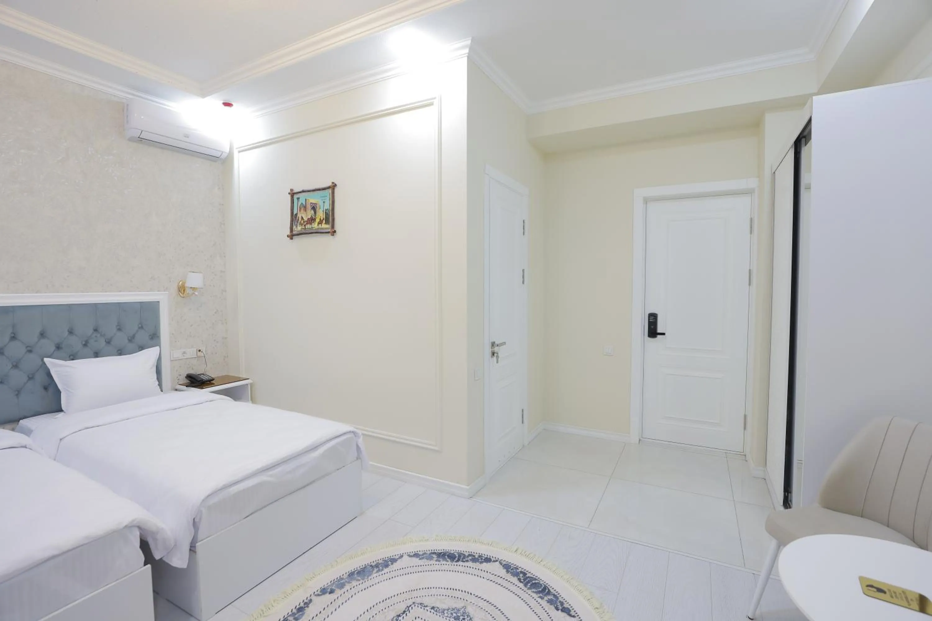 Photo of the whole room, Bed in Beksaroy