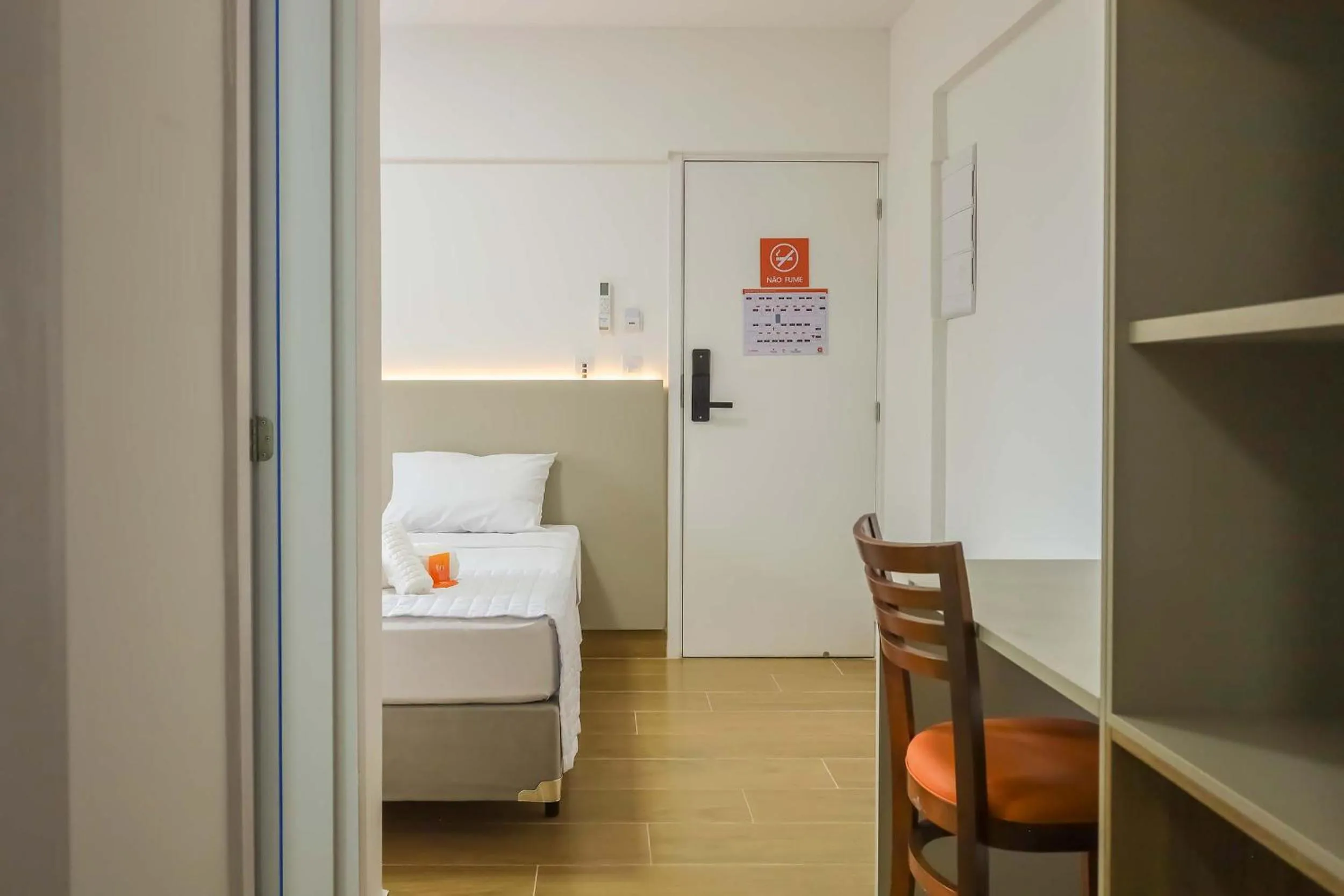 Bedroom, Bed in Tri Hotel Praia Grande