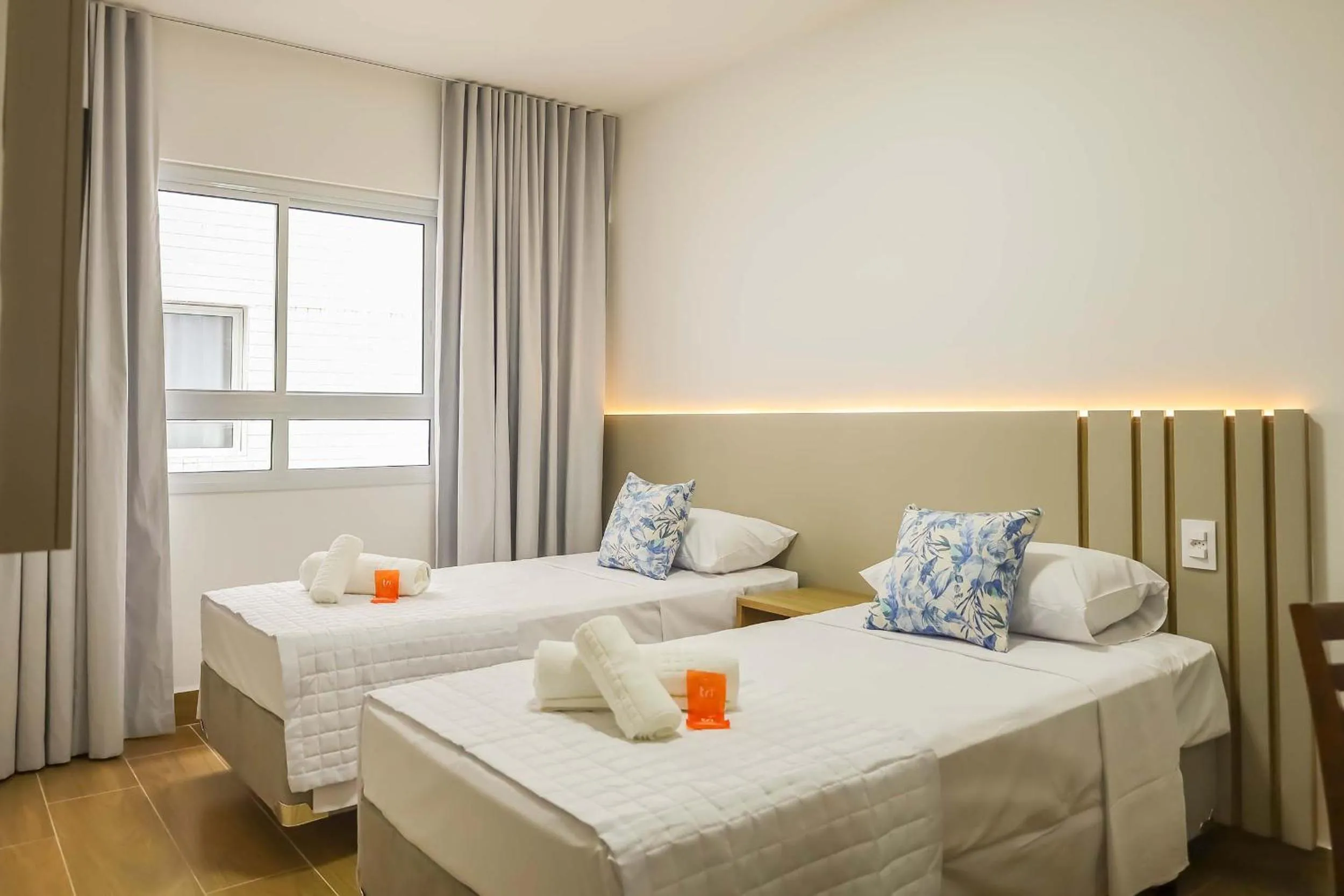 Bedroom, Bed in Tri Hotel Praia Grande