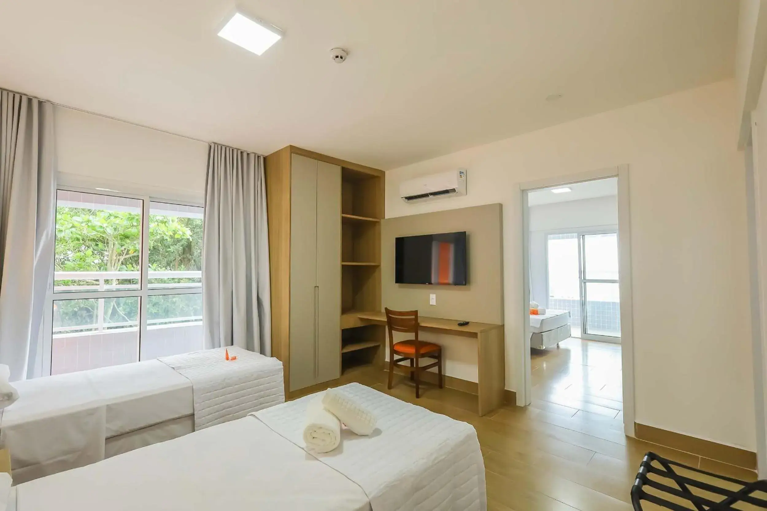 Quadruple Room with Sea View in Tri Hotel Praia Grande Quadruple Room with Sea View in Tri Hotel Praia Grande