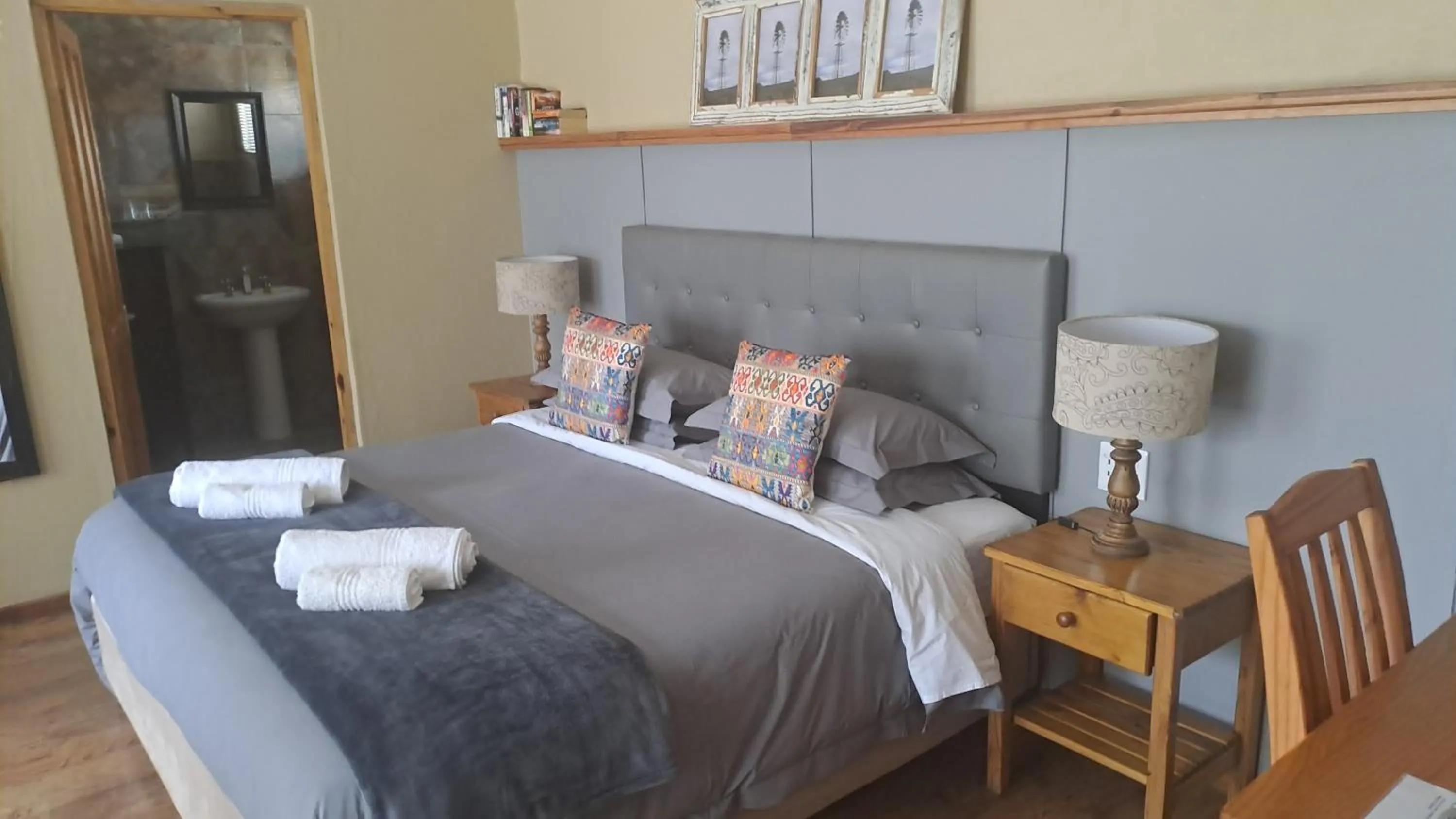 Bed in African Dawn B&B