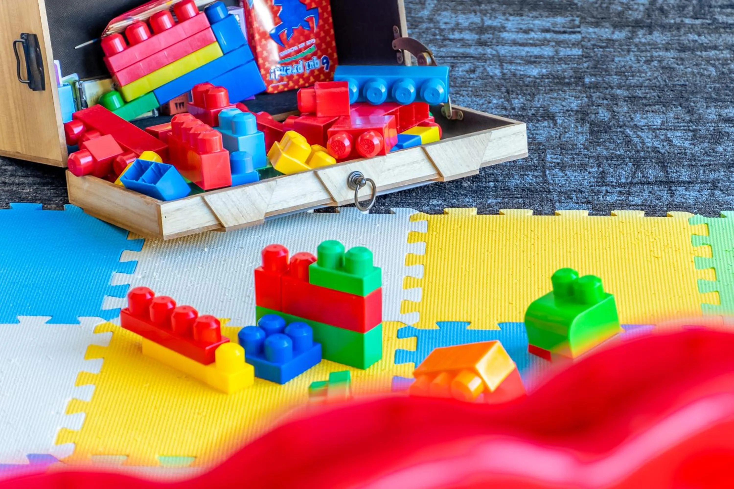 Kids's club in ibis Styles La Roche-sur-Yon