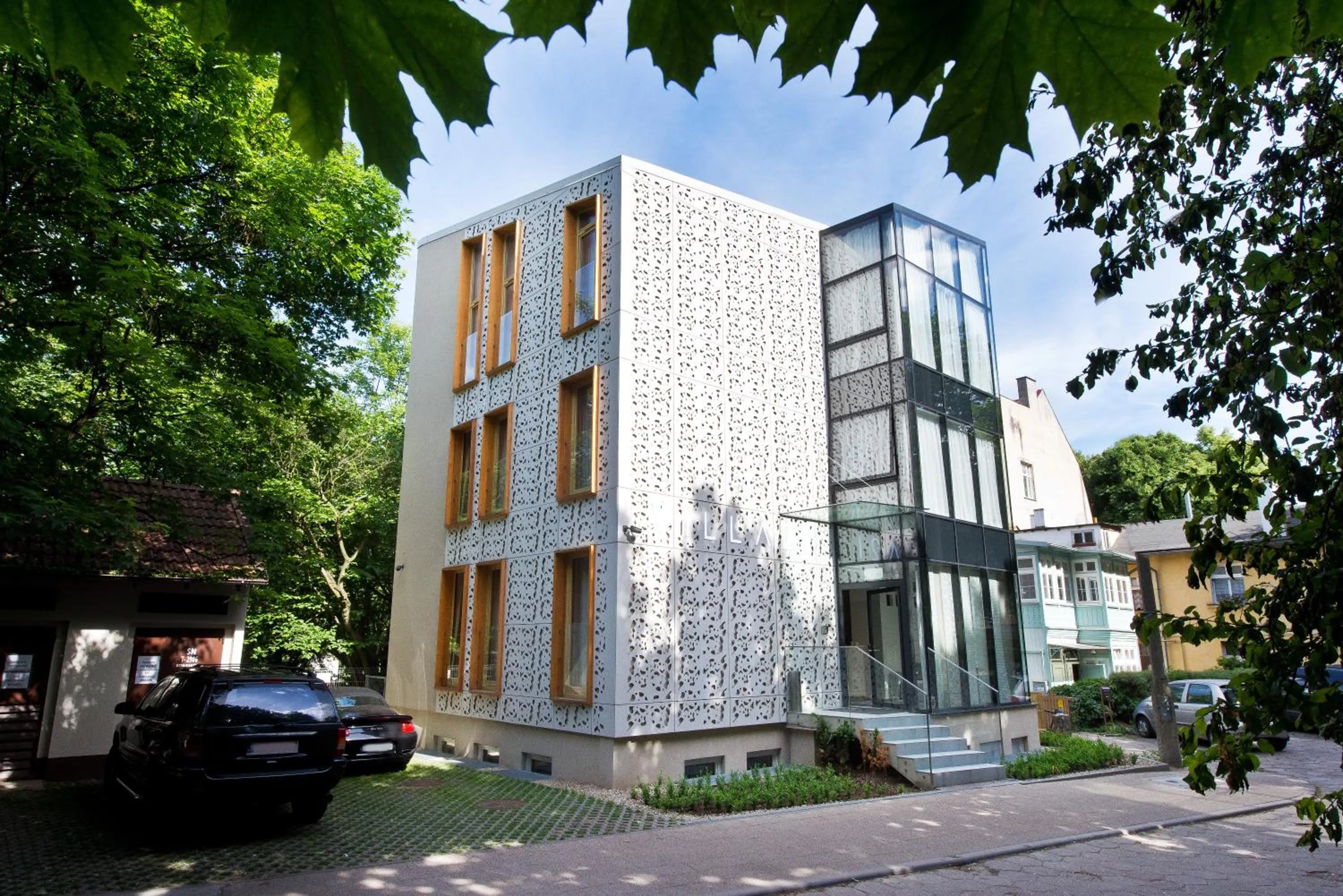 Property building in Villa 21 by Victus