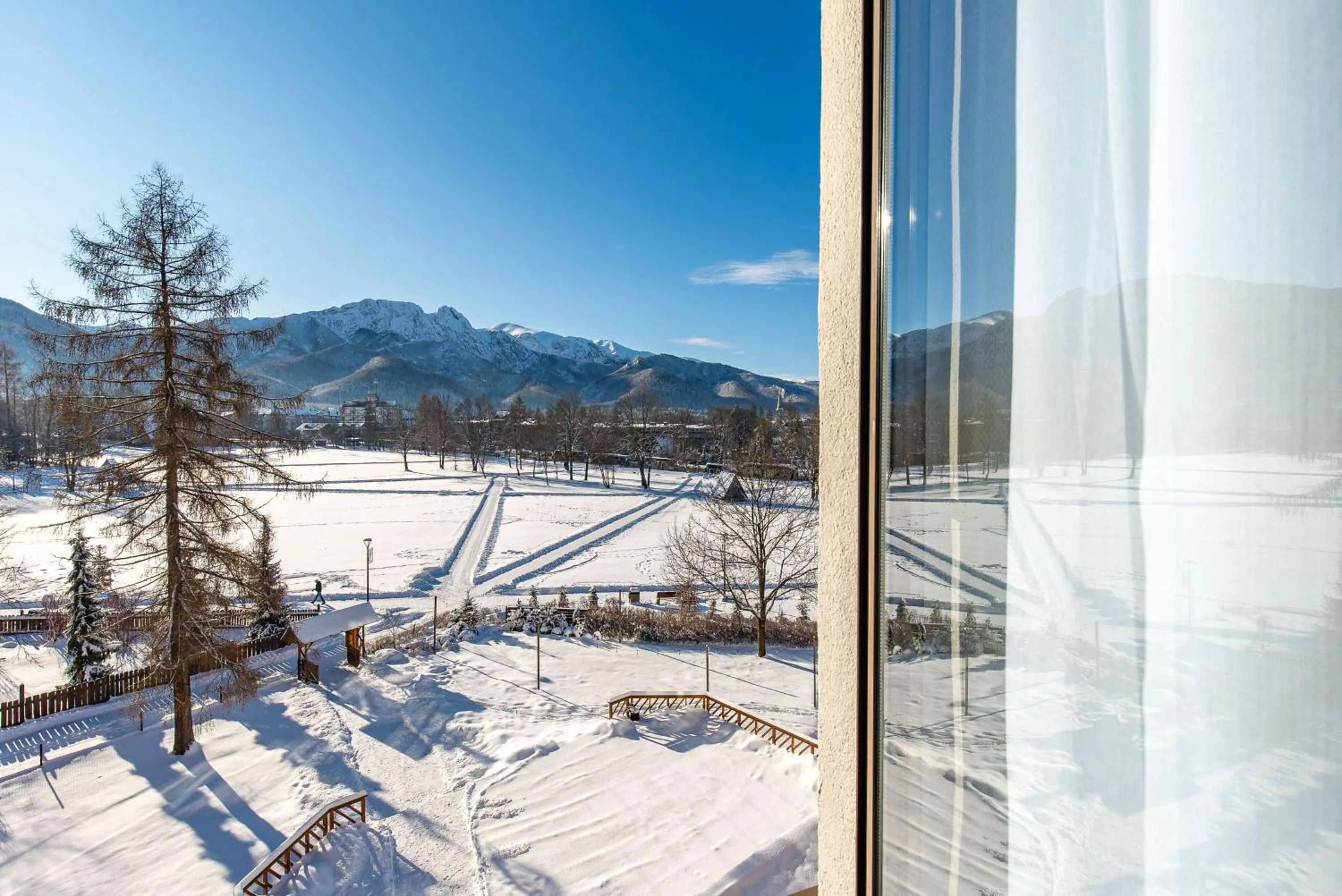 Hotel Helios 300m od Krupówek nowy BASEN od 12 lipca