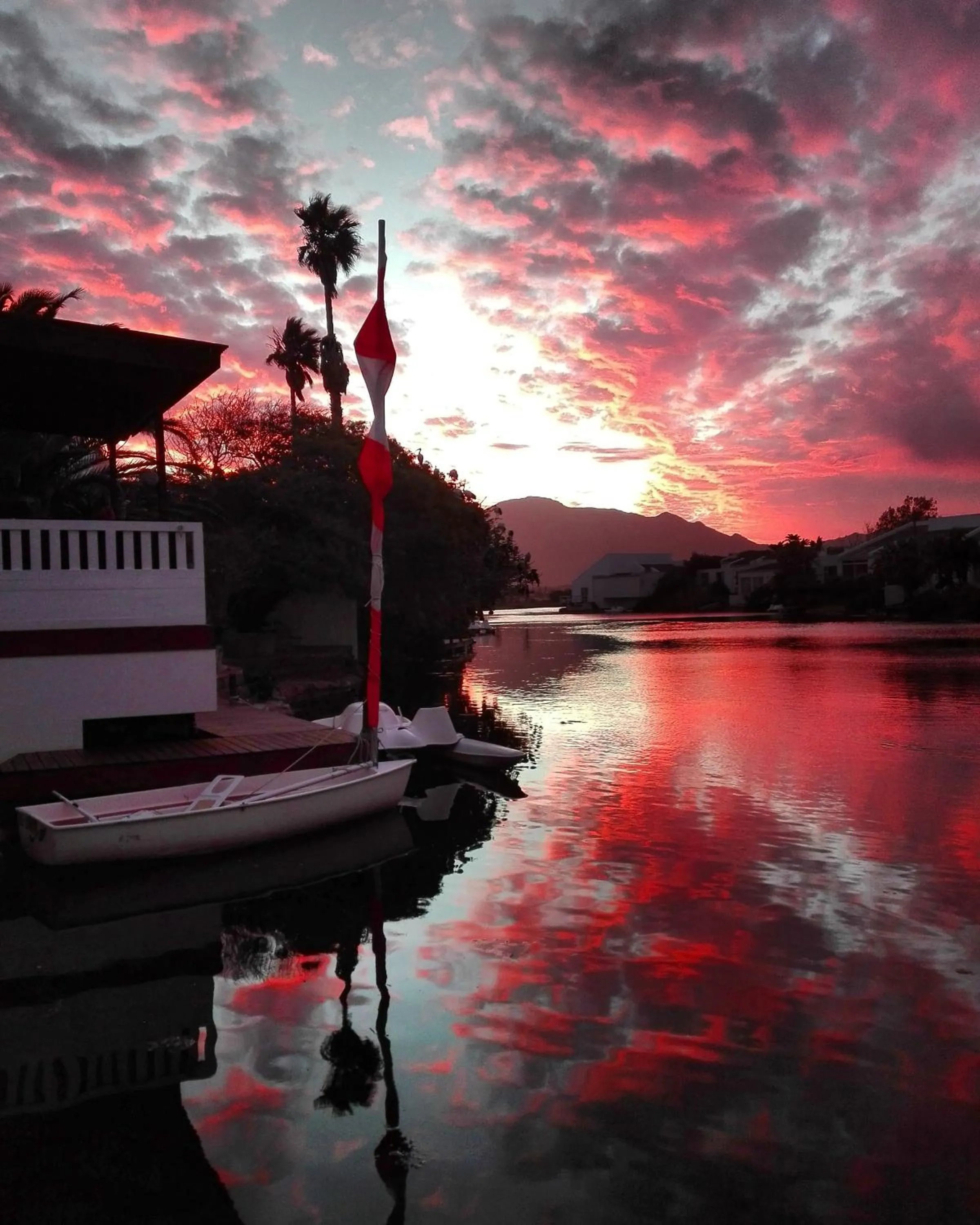 Sunset in Admiralty Bed & Breakfast