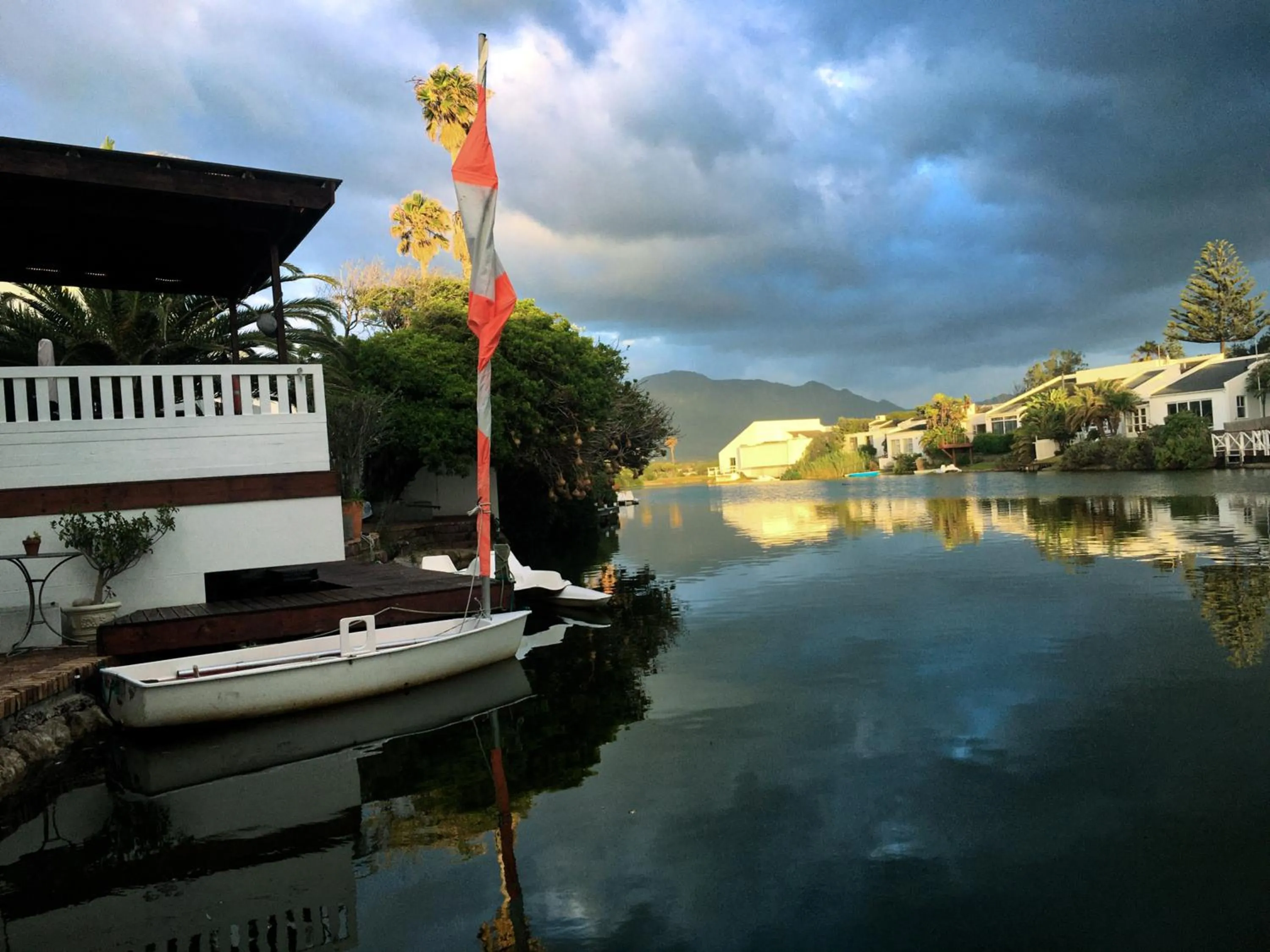 Neighbourhood in Admiralty Bed & Breakfast