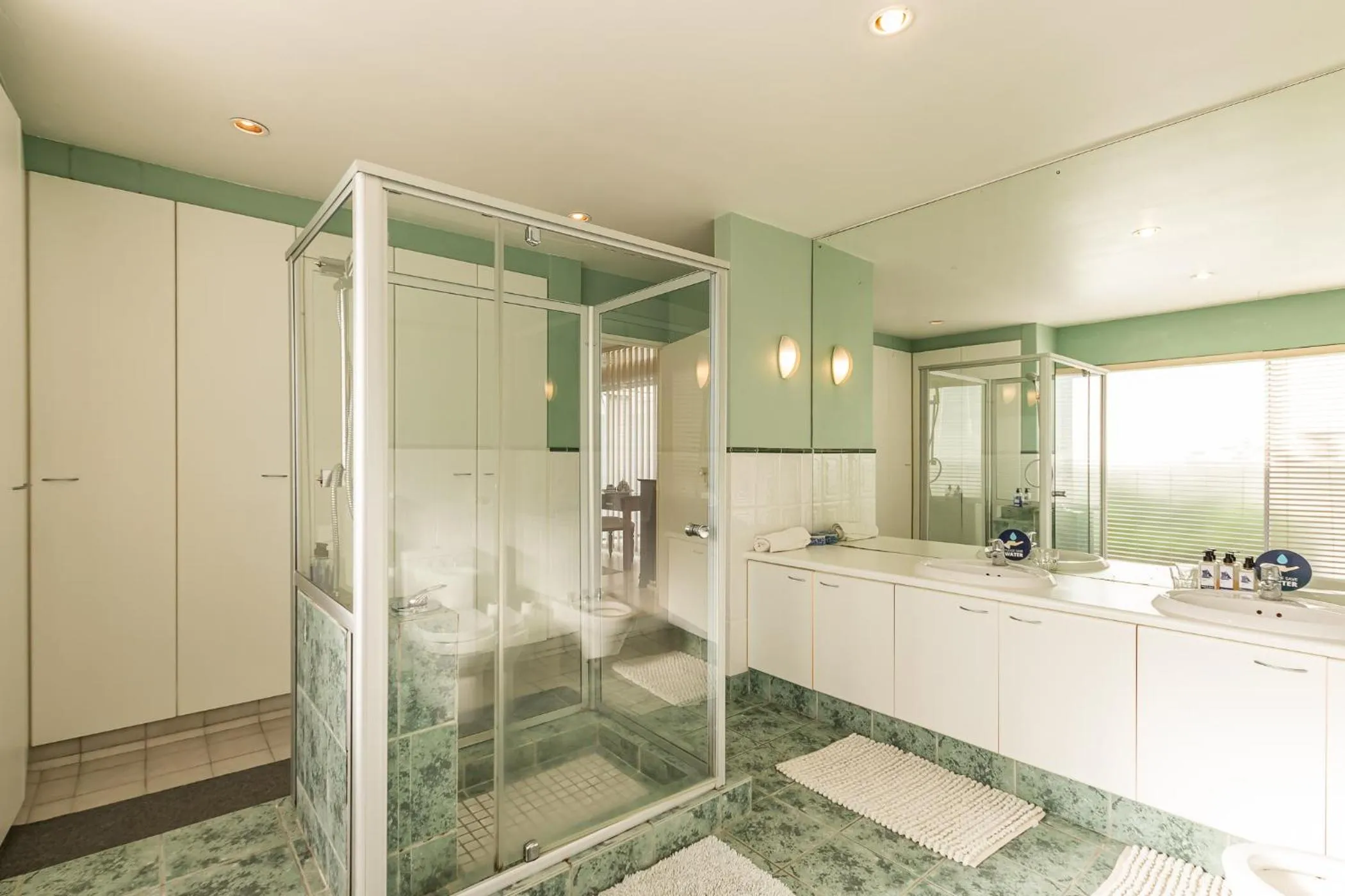 Admiralty Bed & Breakfast