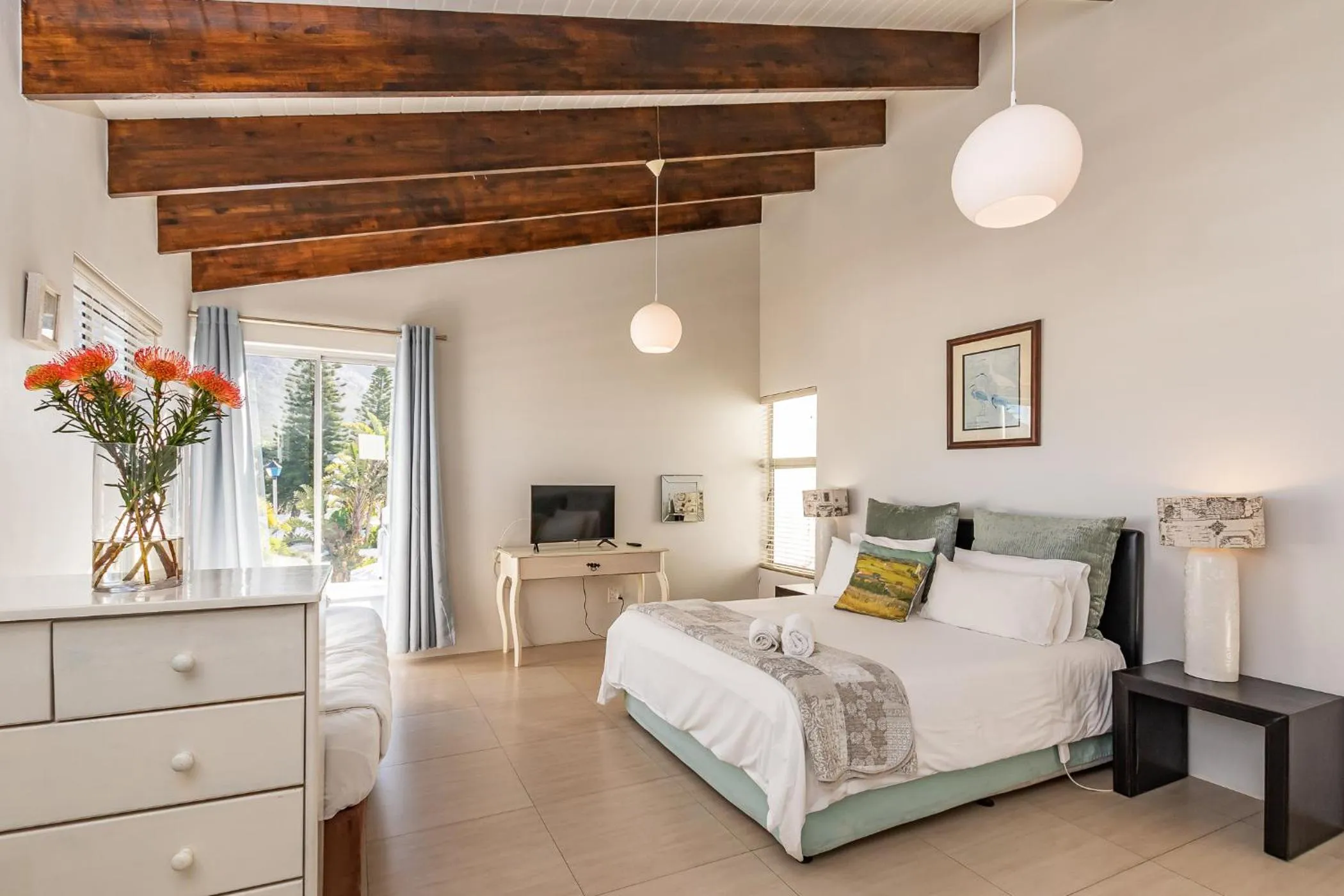 Bed in Admiralty Bed & Breakfast