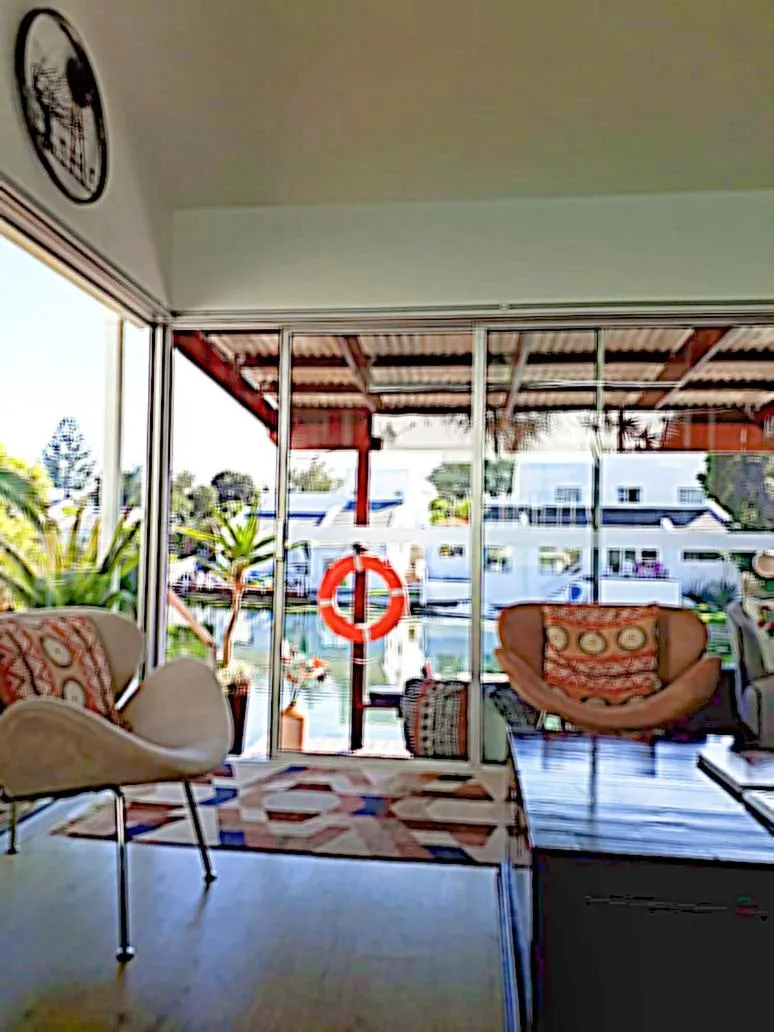 Lounge or bar in Admiralty Bed & Breakfast