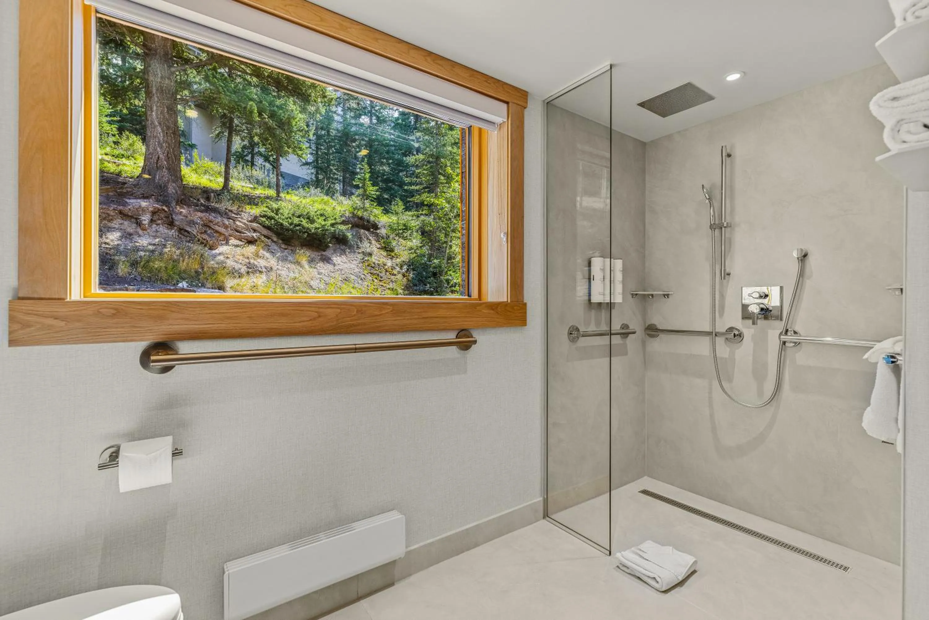 Bathroom in Otter Hotel