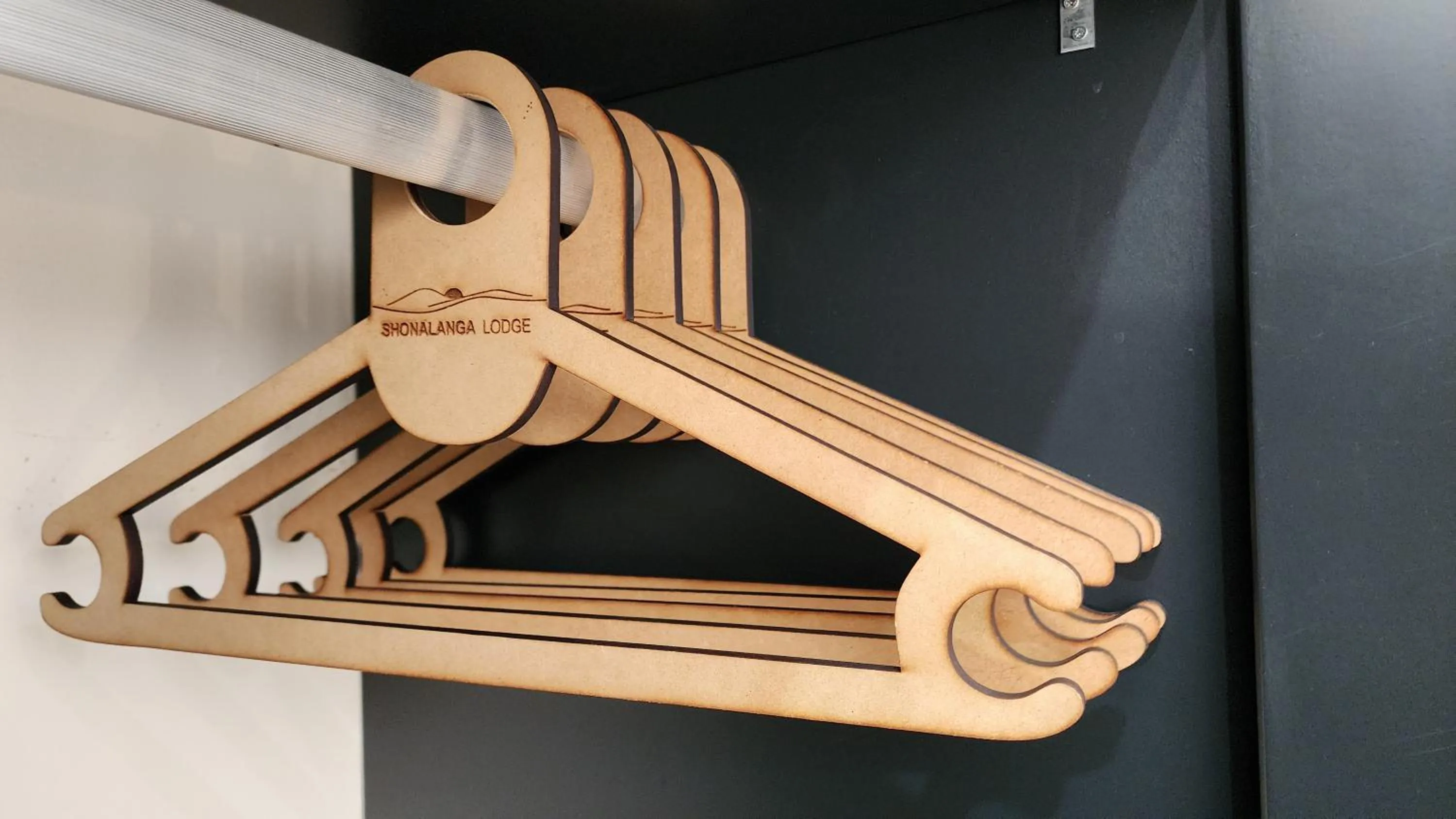 wardrobe in Shonalanga Lodge