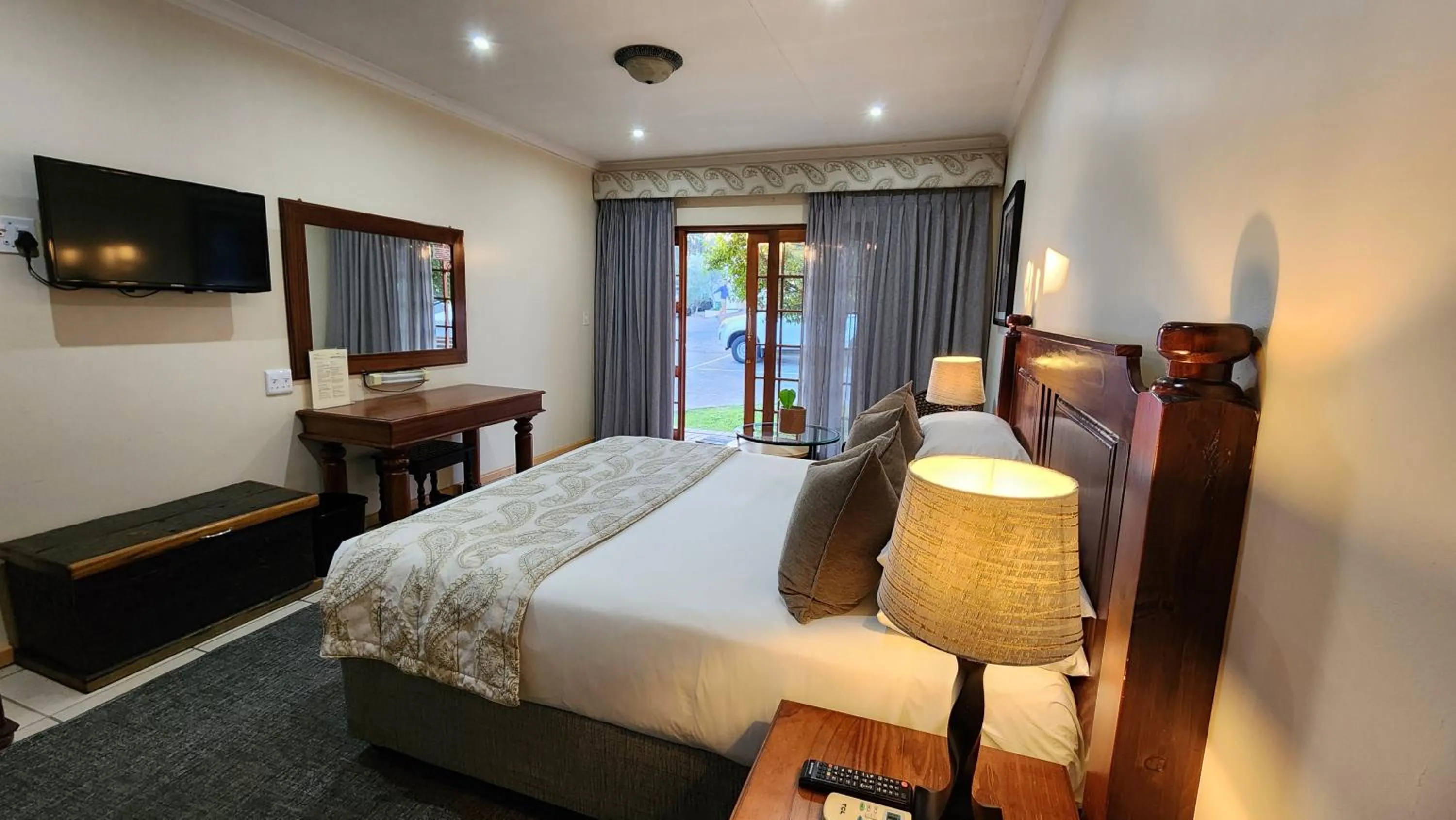 Bed in Shonalanga Lodge