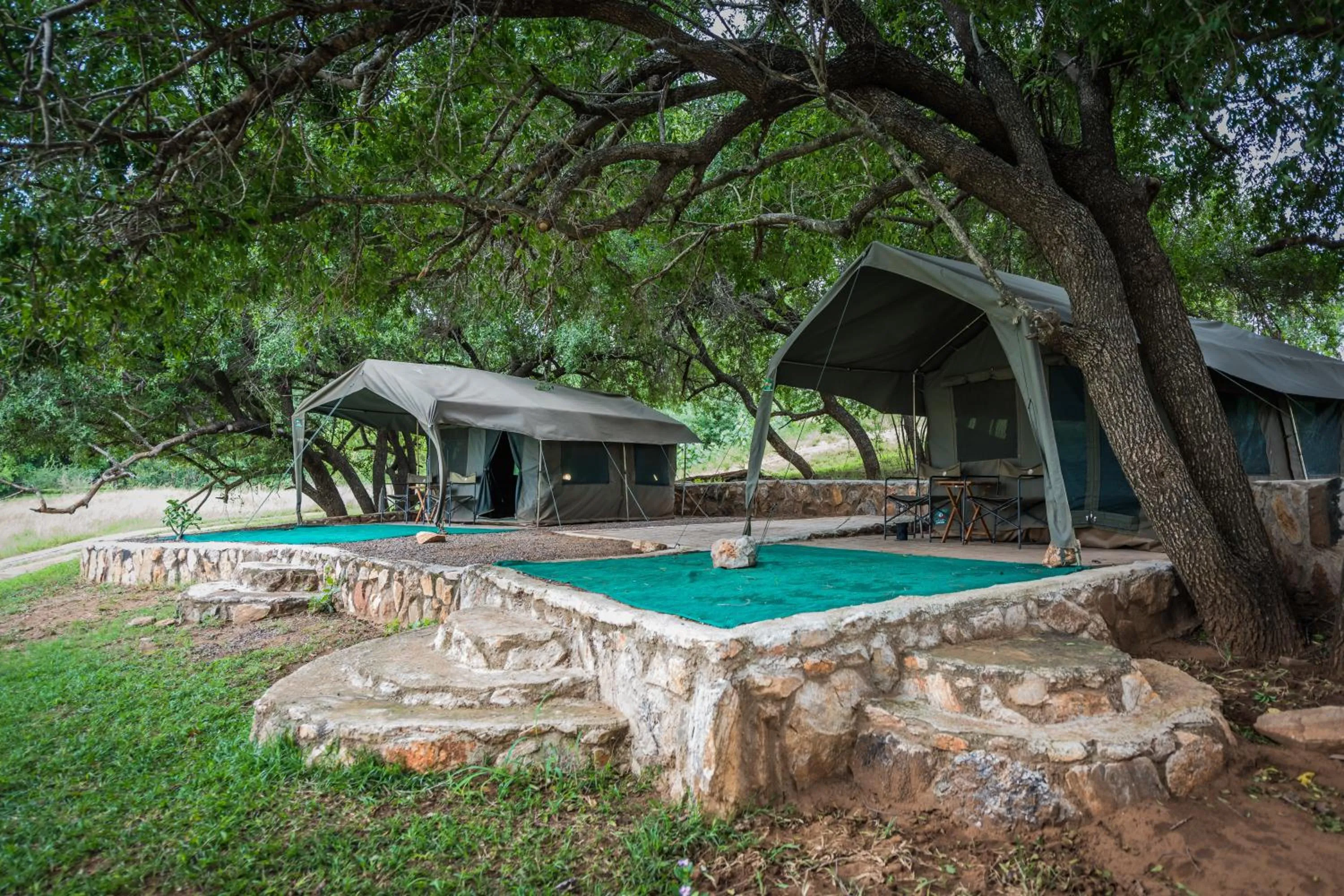 Property building in Maninghi Lodge