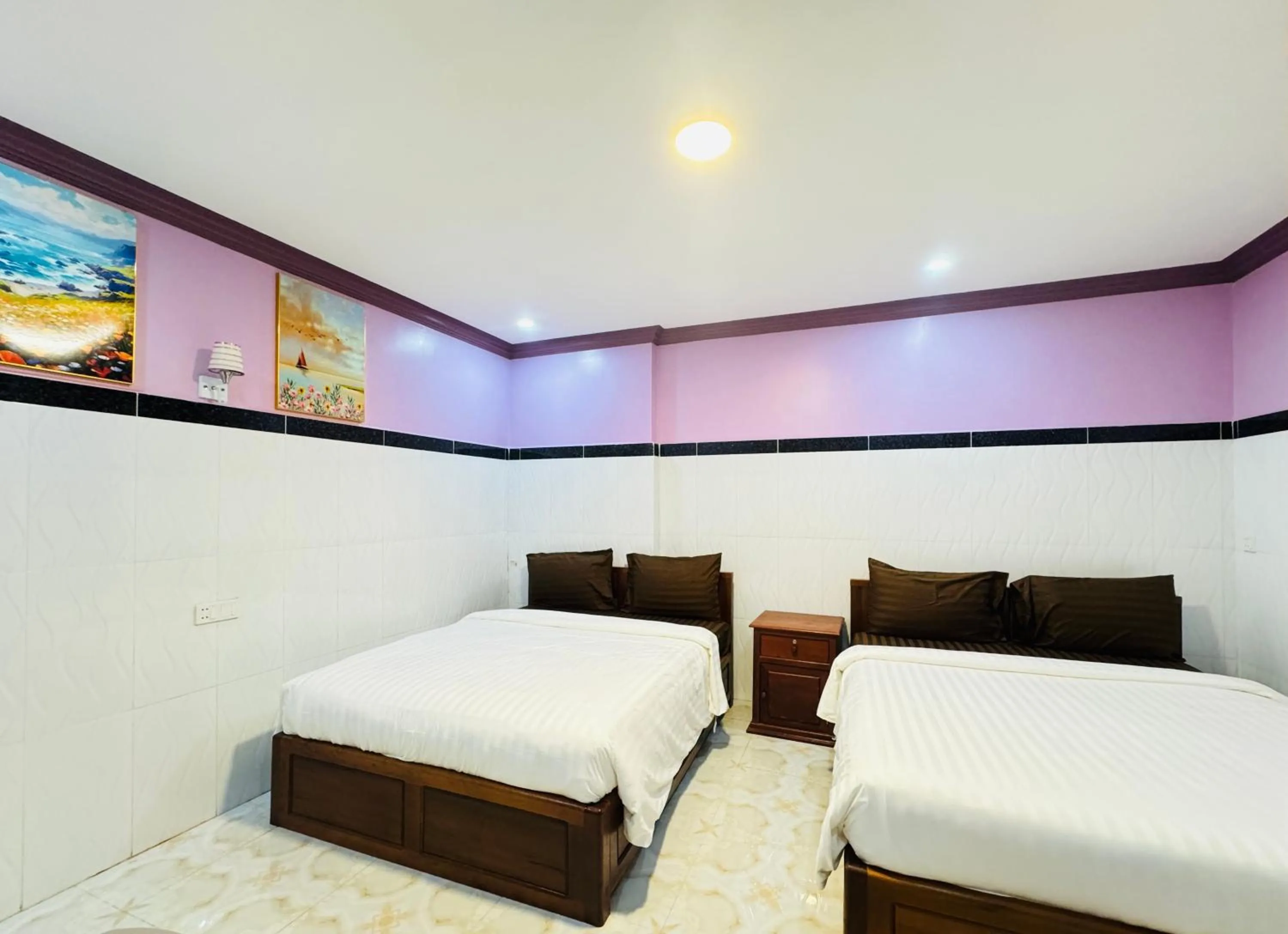 Bed in The Cozy Corner-Budget Hotel