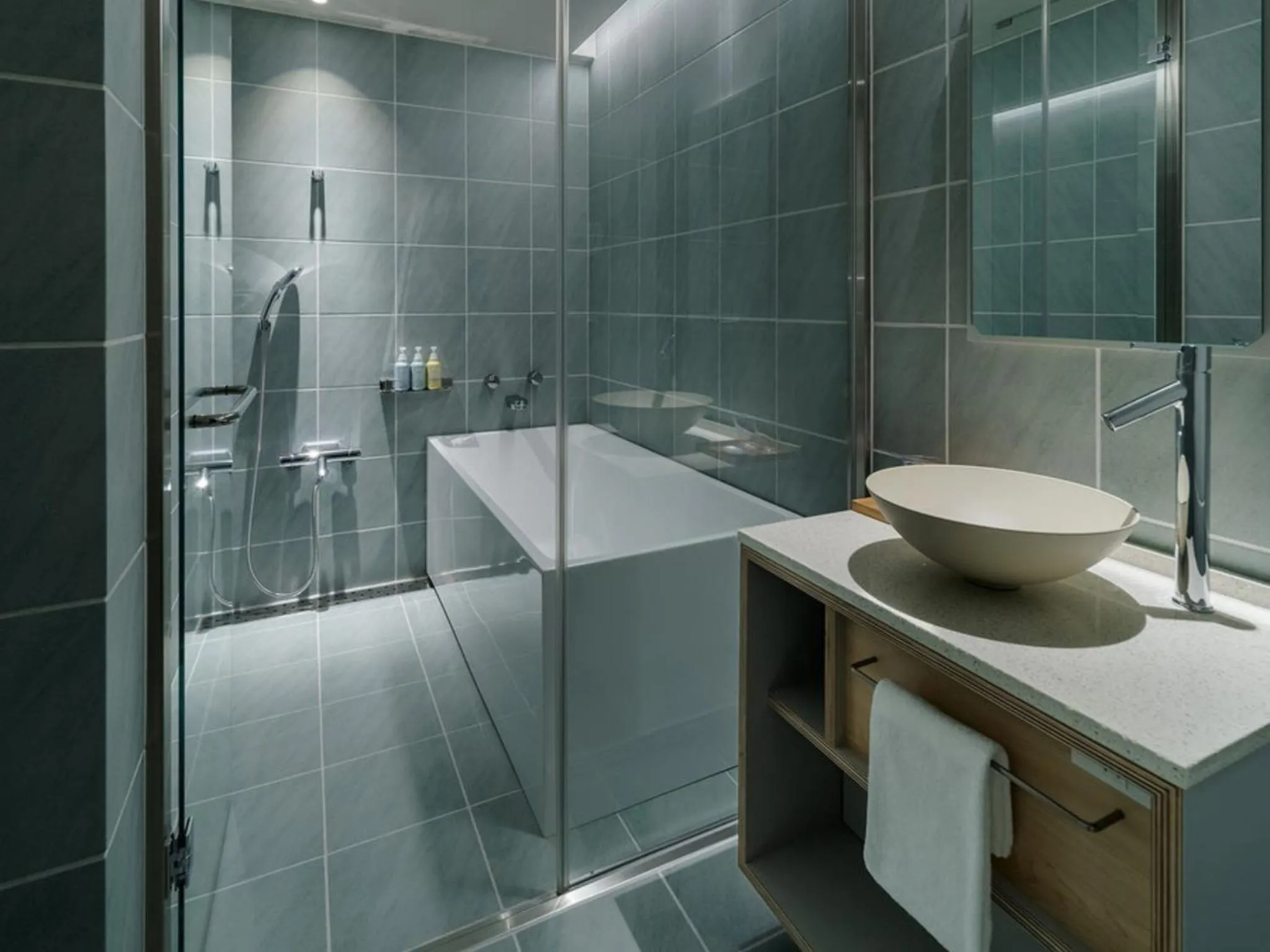 Bathroom in ITOMACHI Hotel 0