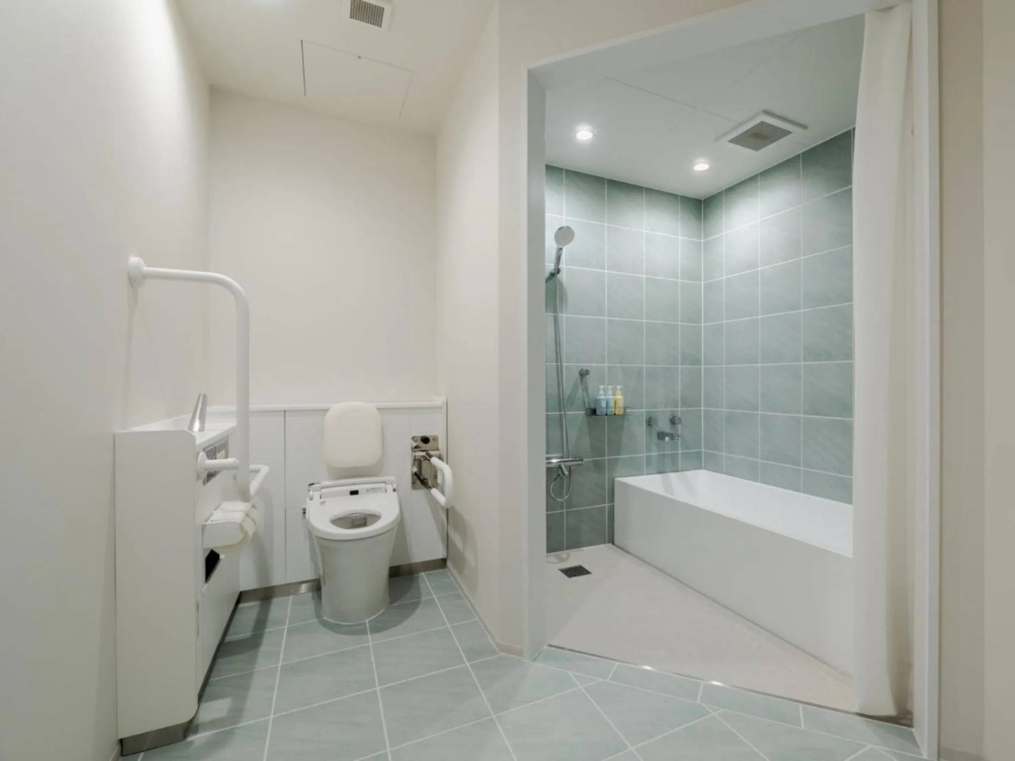 Bathroom in ITOMACHI Hotel 0