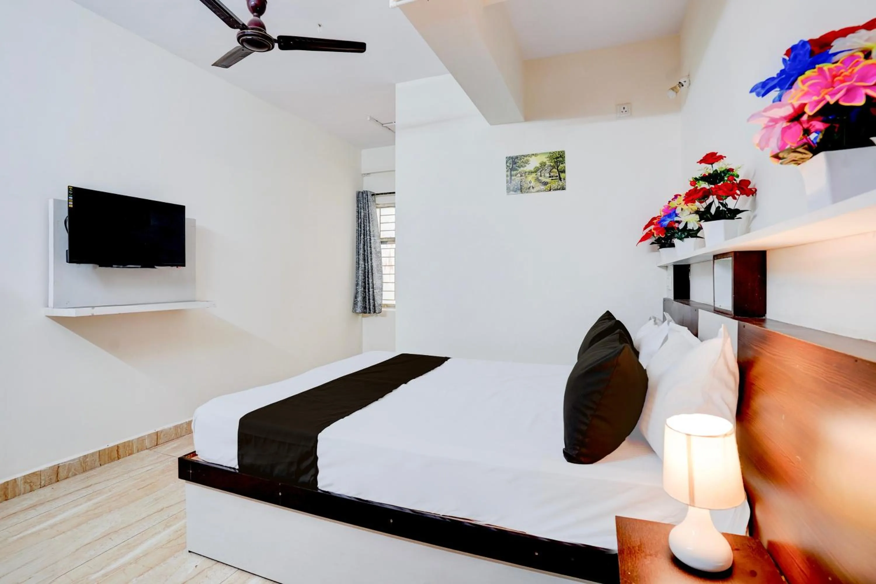 Bedroom in Hotel O SGR Palace