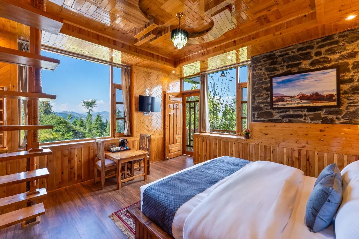 Bed in Kathkuni by Jomotel - A Pure Veg Boutique Stay