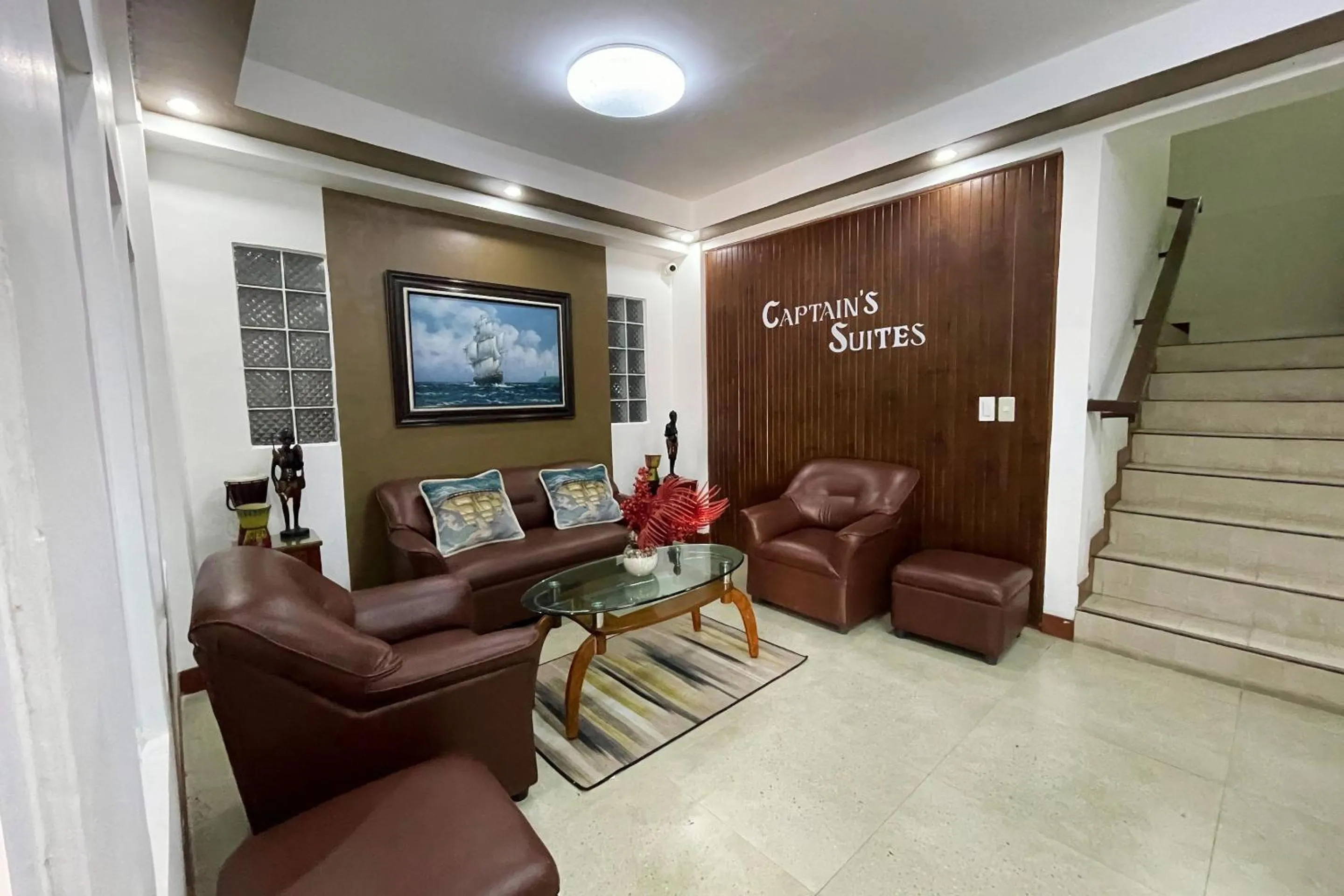 Lobby or reception in Captains Suites Albay