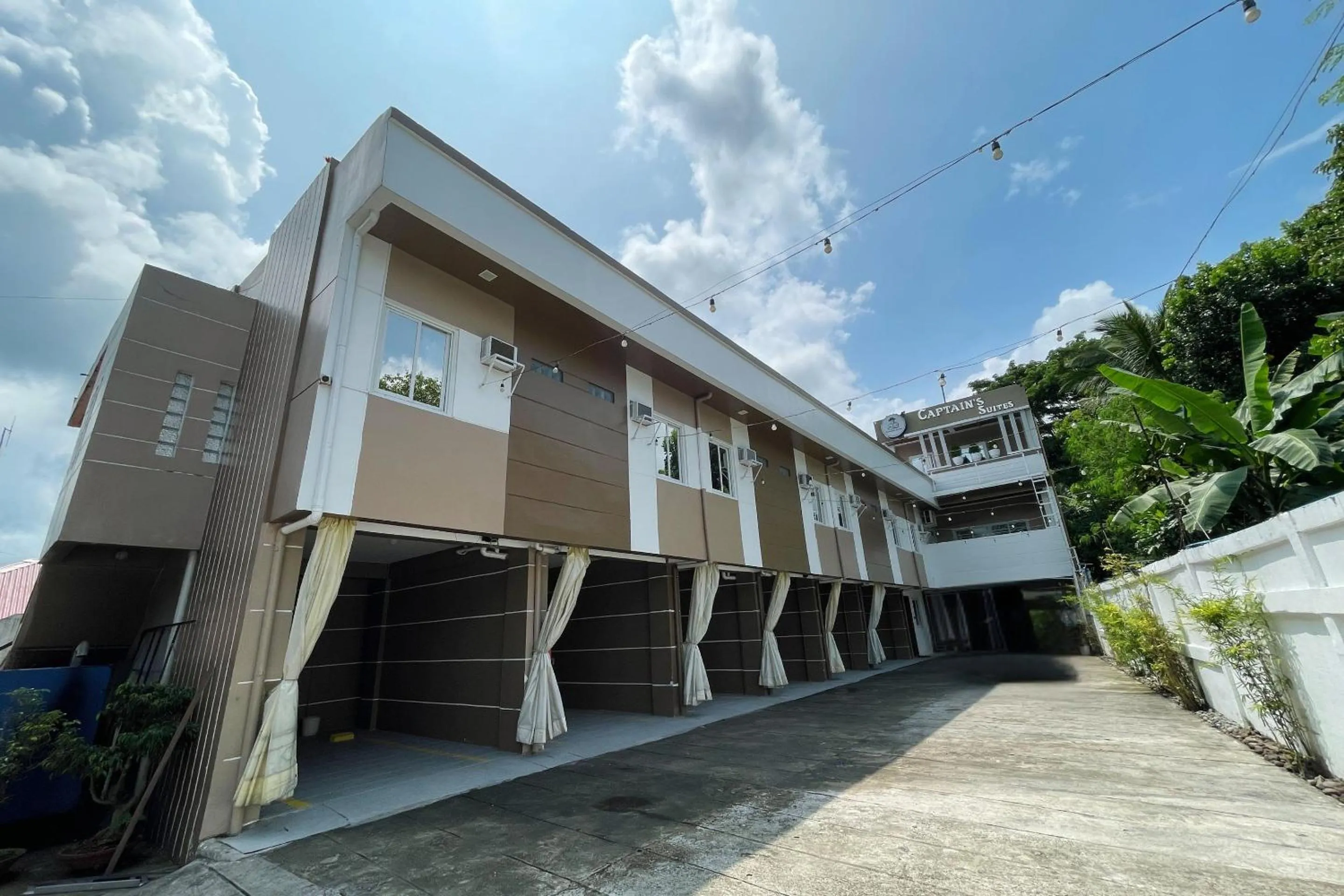 Property building in Captains Suites Albay