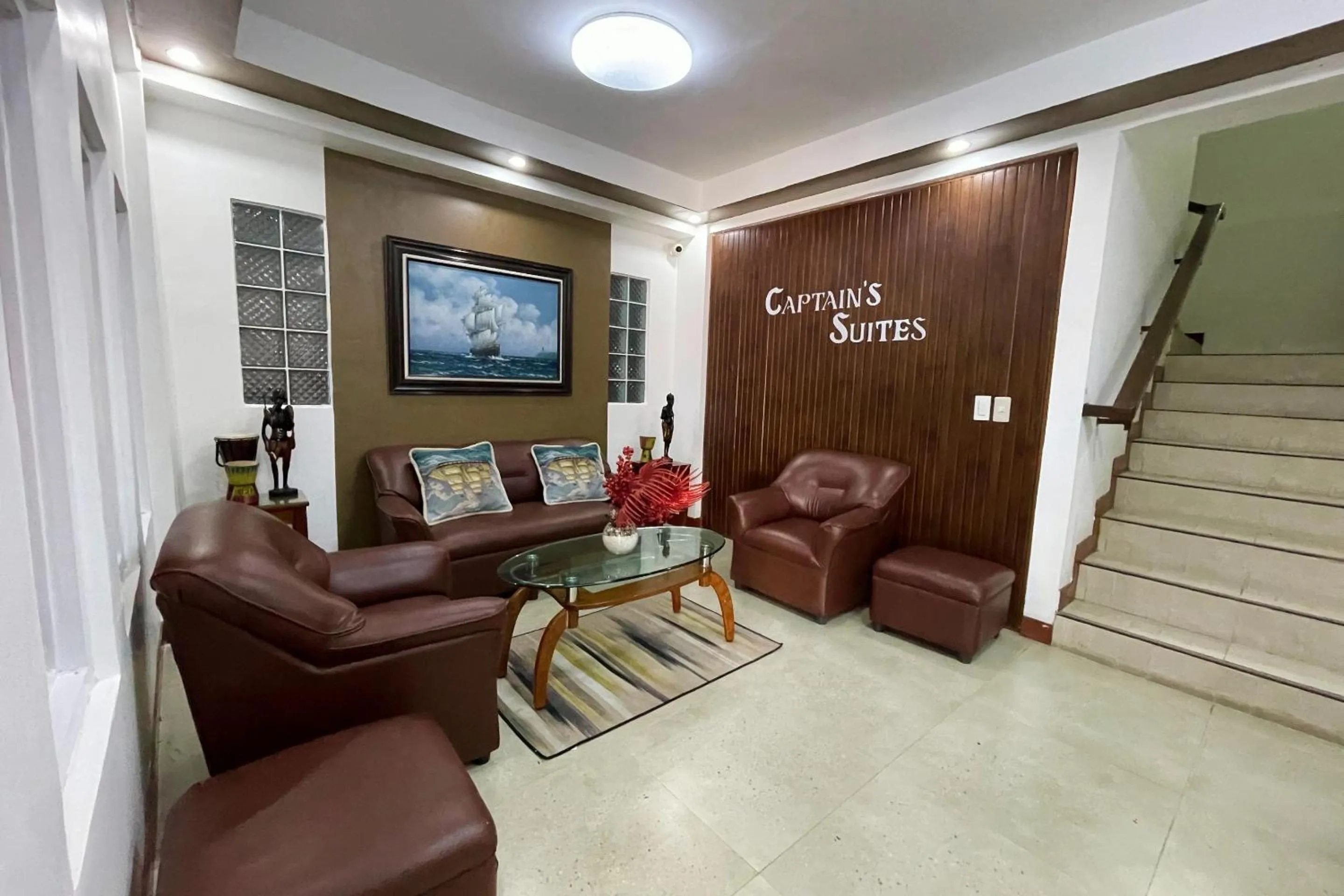 Lobby or reception in Captains Suites Albay