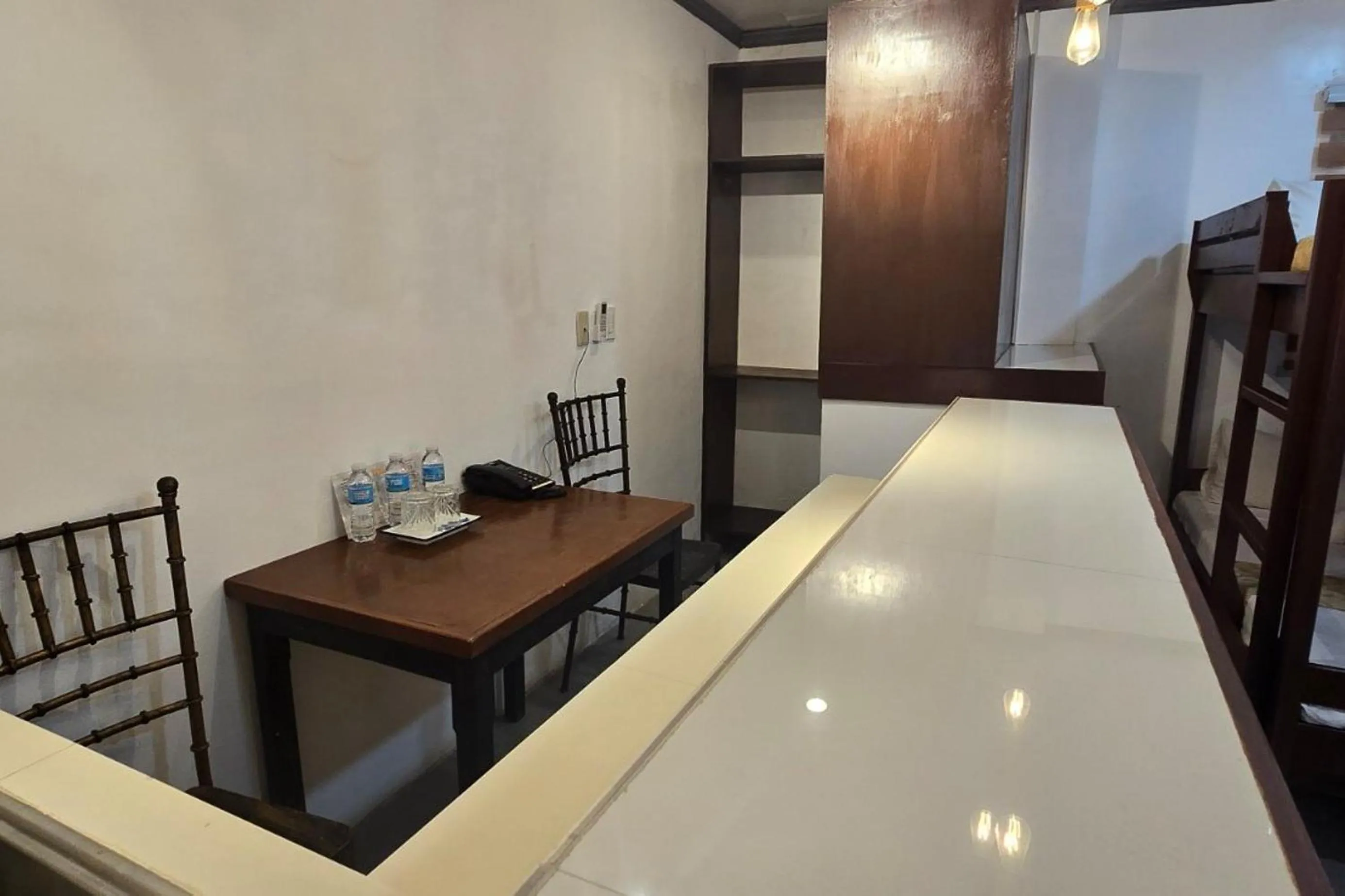 Captains Suites Albay