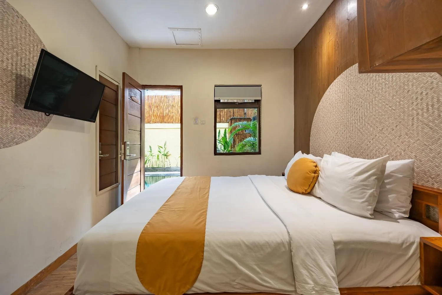 Bedroom, Bed in Cove Kavana