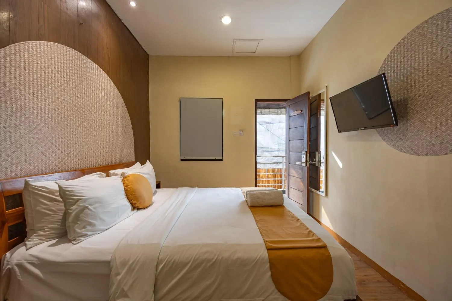 Bedroom, Bed in Cove Kavana