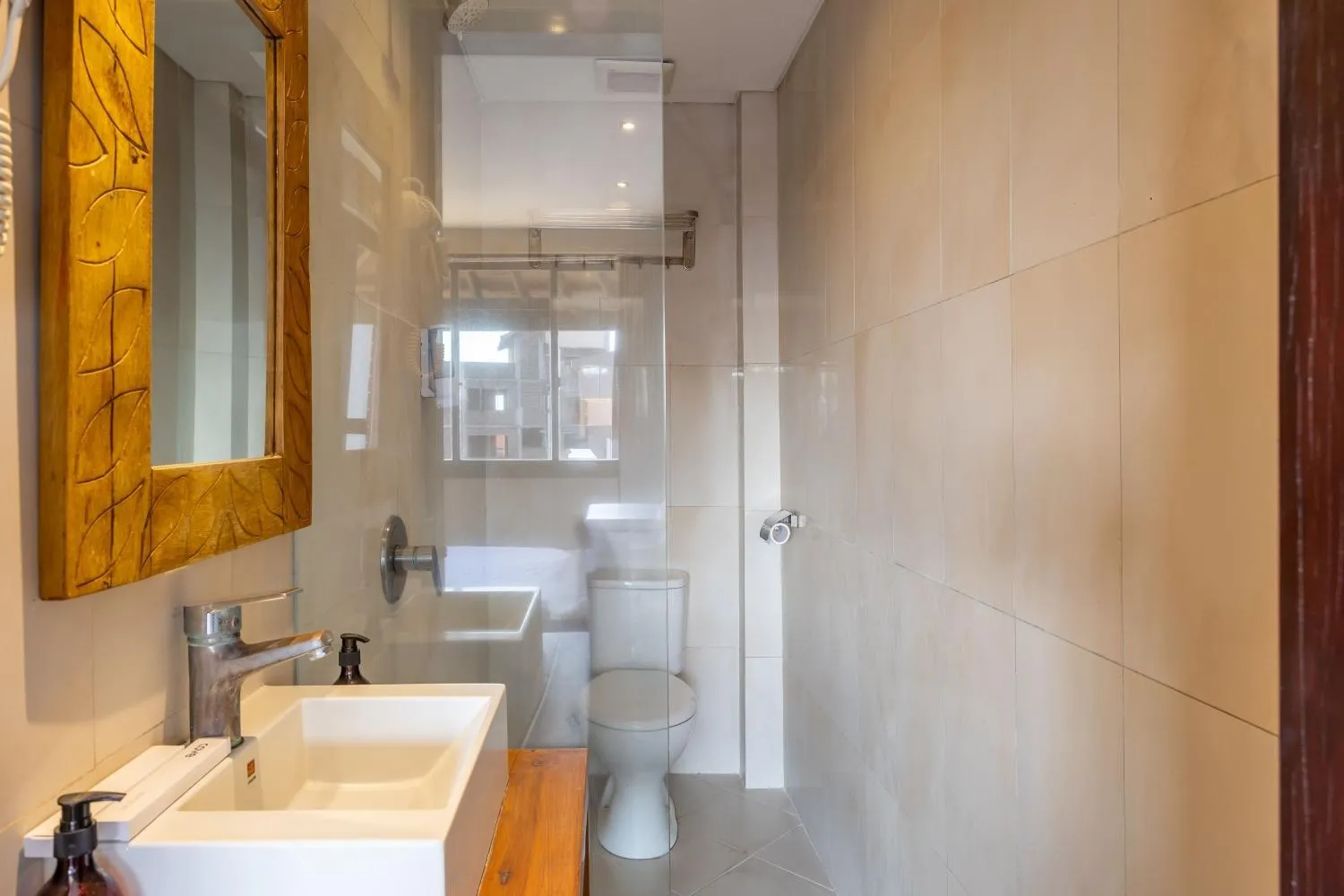 Bathroom in Cove Kavana