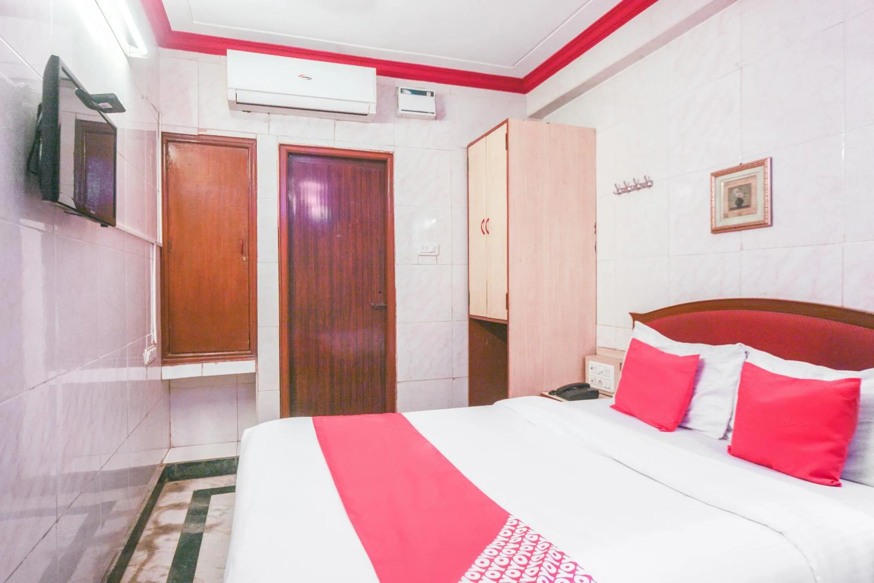 Bedroom, Bed in Hotel O Kumaran Park