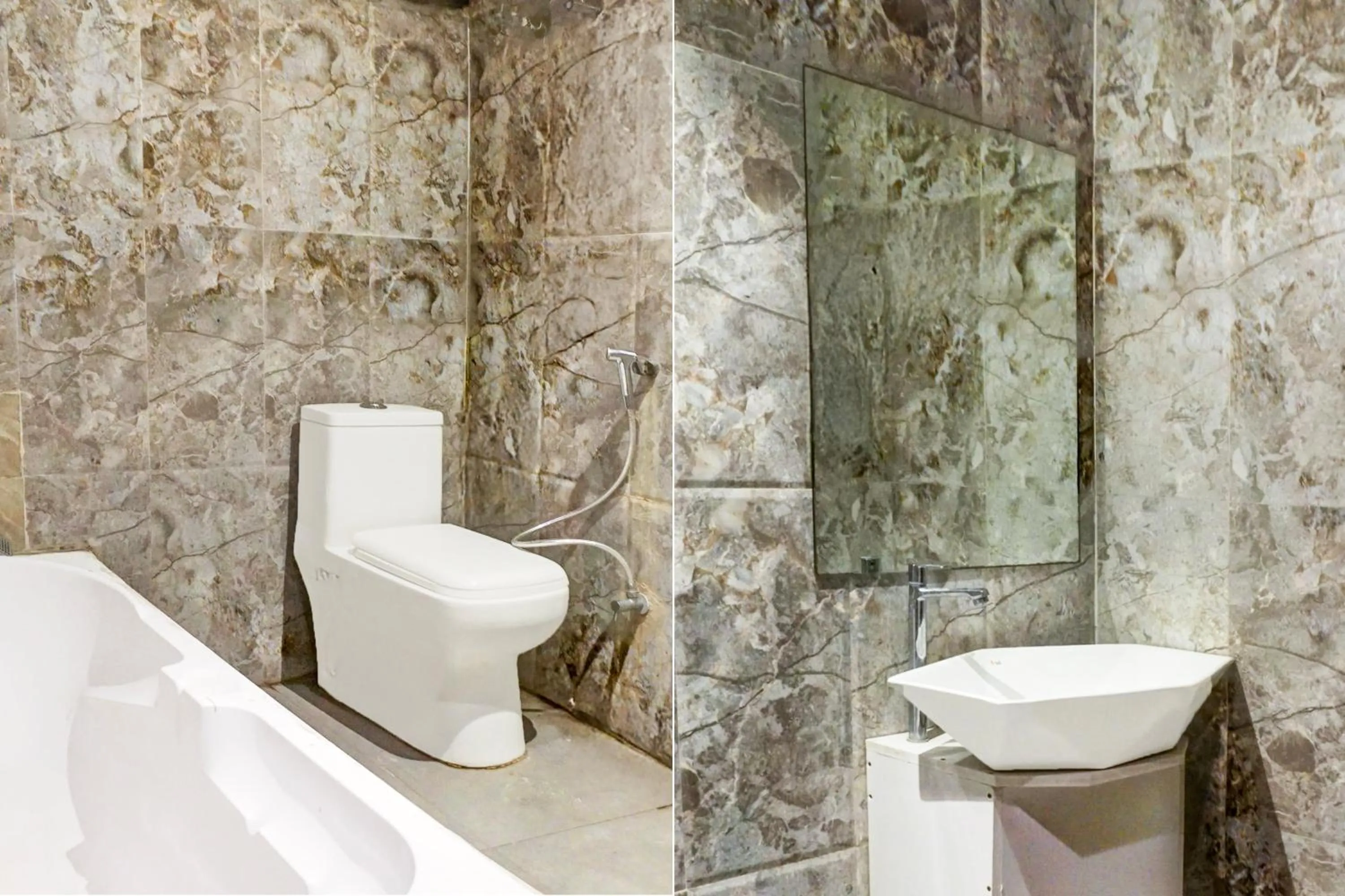 Bathroom in Super Townhouse Oak Hadapsar