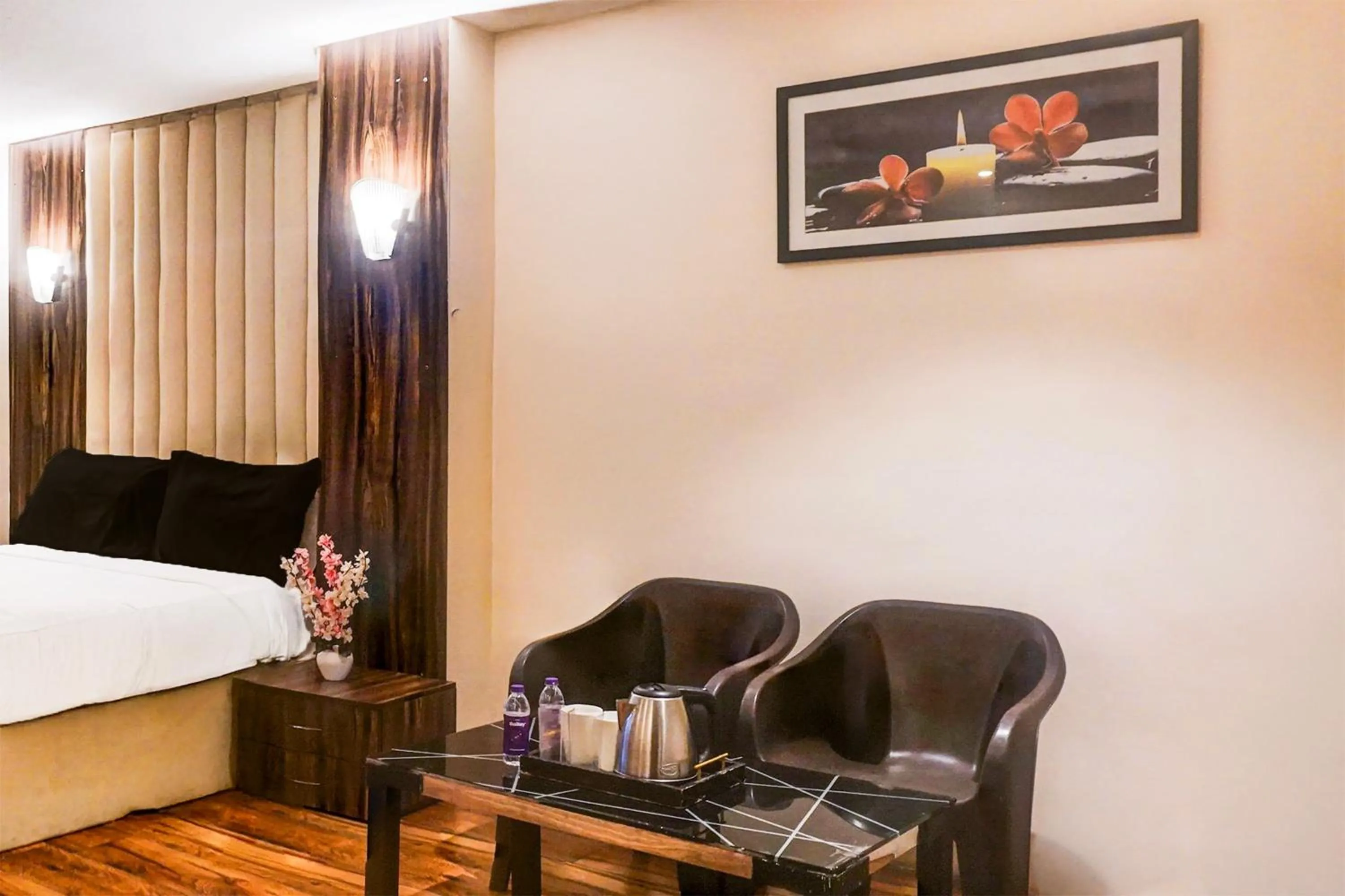 Bedroom, Bed in Super Townhouse Oak Hadapsar