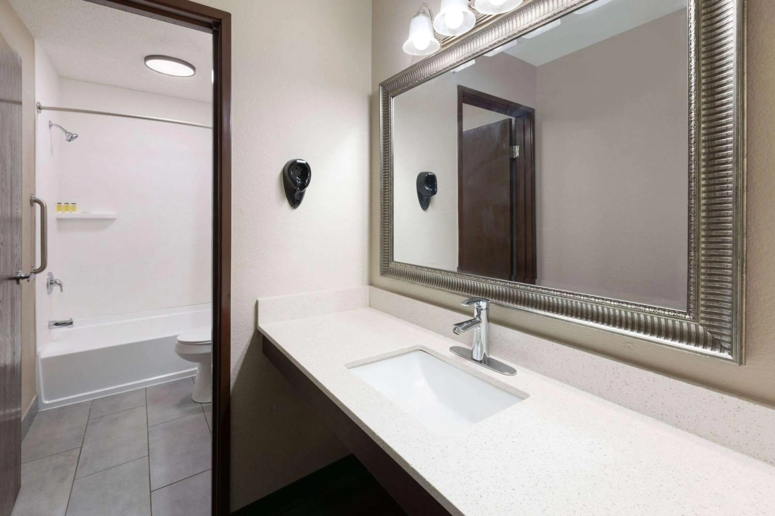 Bathroom in Super 8 by Wyndham Summersville - New River National Park