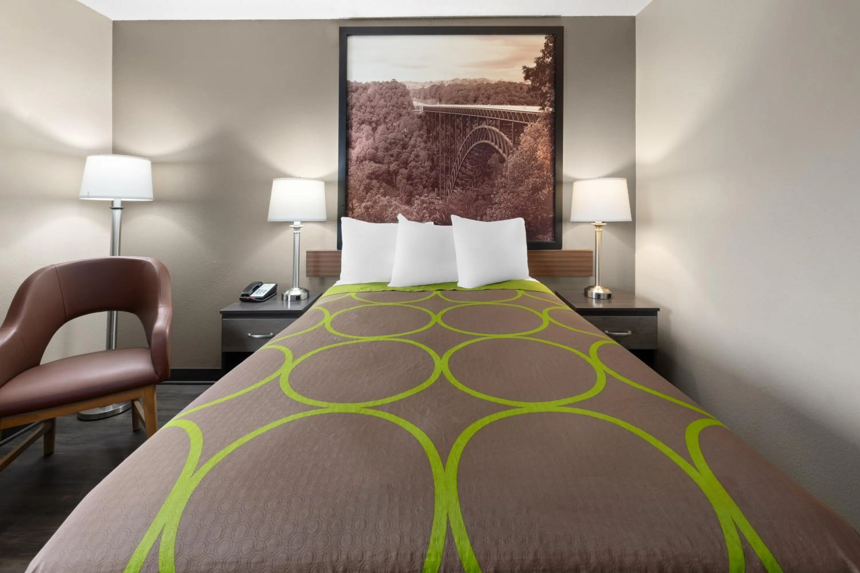 Bedroom, Bed in Super 8 by Wyndham Summersville - New River National Park