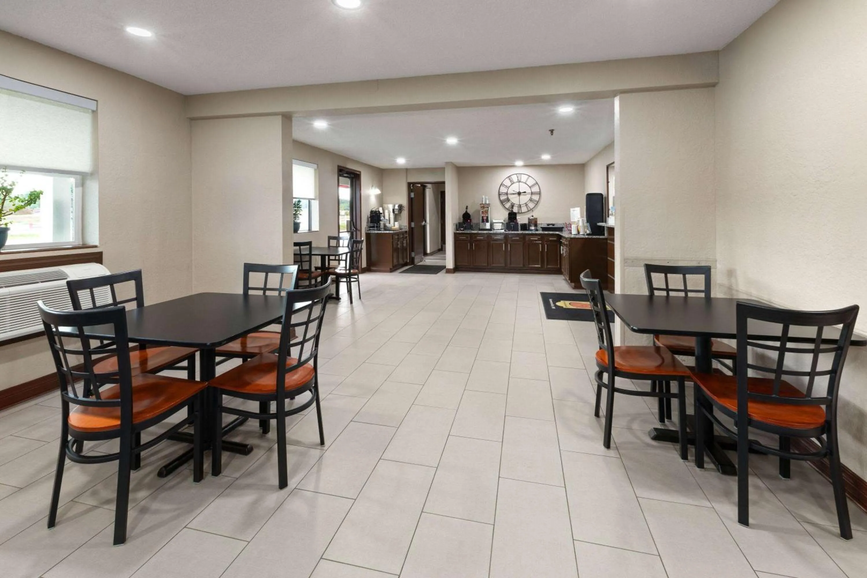 Breakfast in Super 8 by Wyndham Summersville - New River National Park