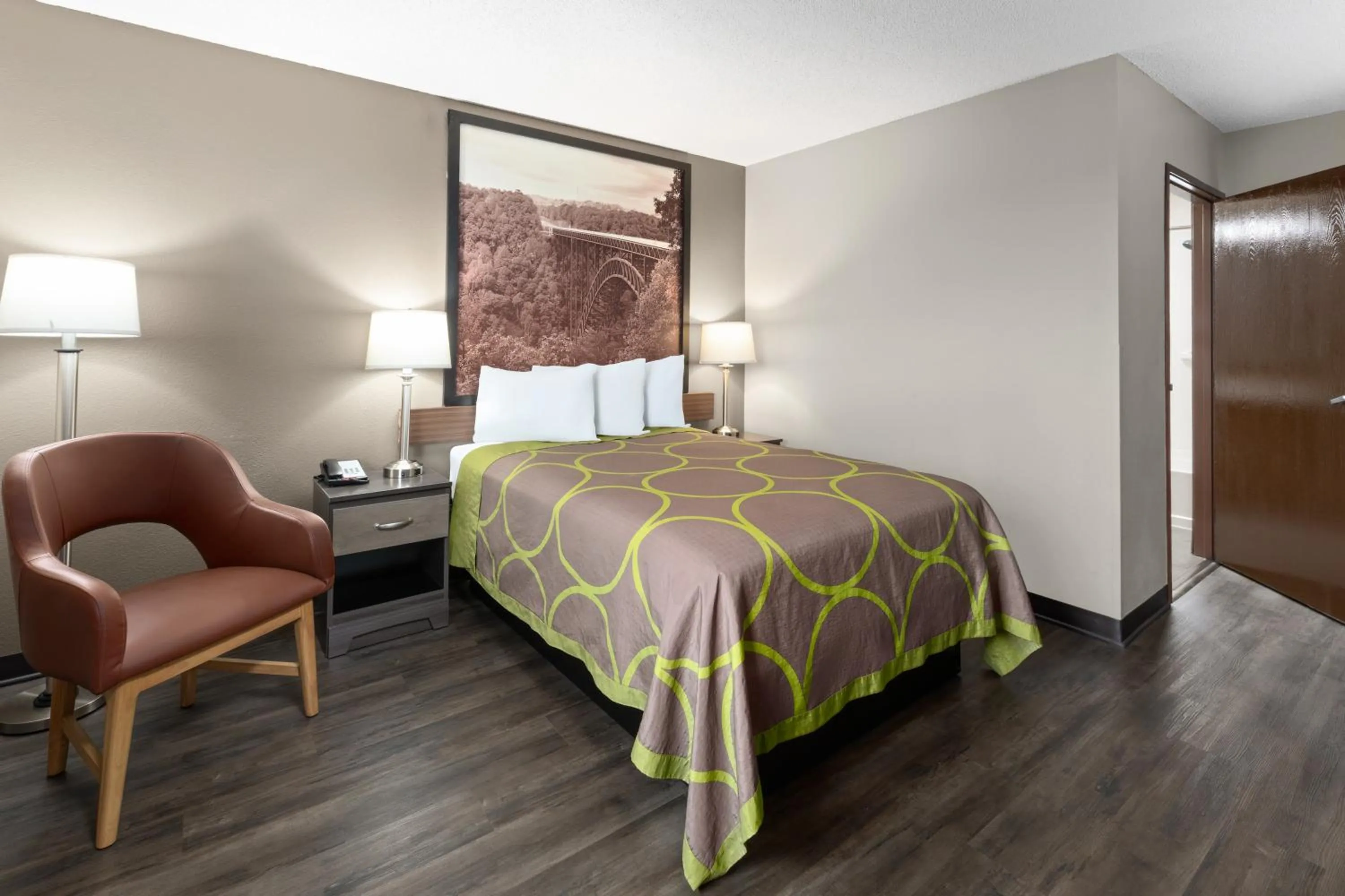 Bedroom, Bed in Super 8 by Wyndham Summersville - New River National Park