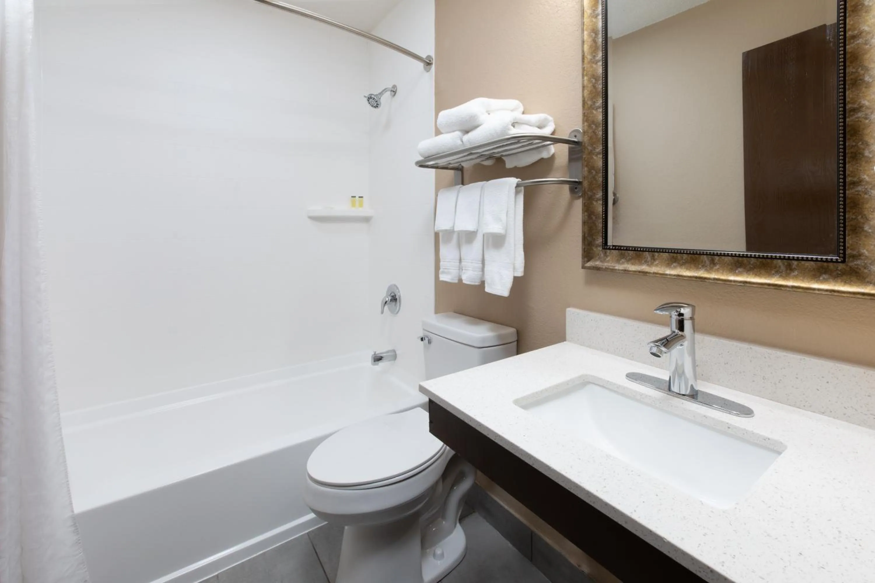 Bathroom in Super 8 by Wyndham Summersville - New River National Park