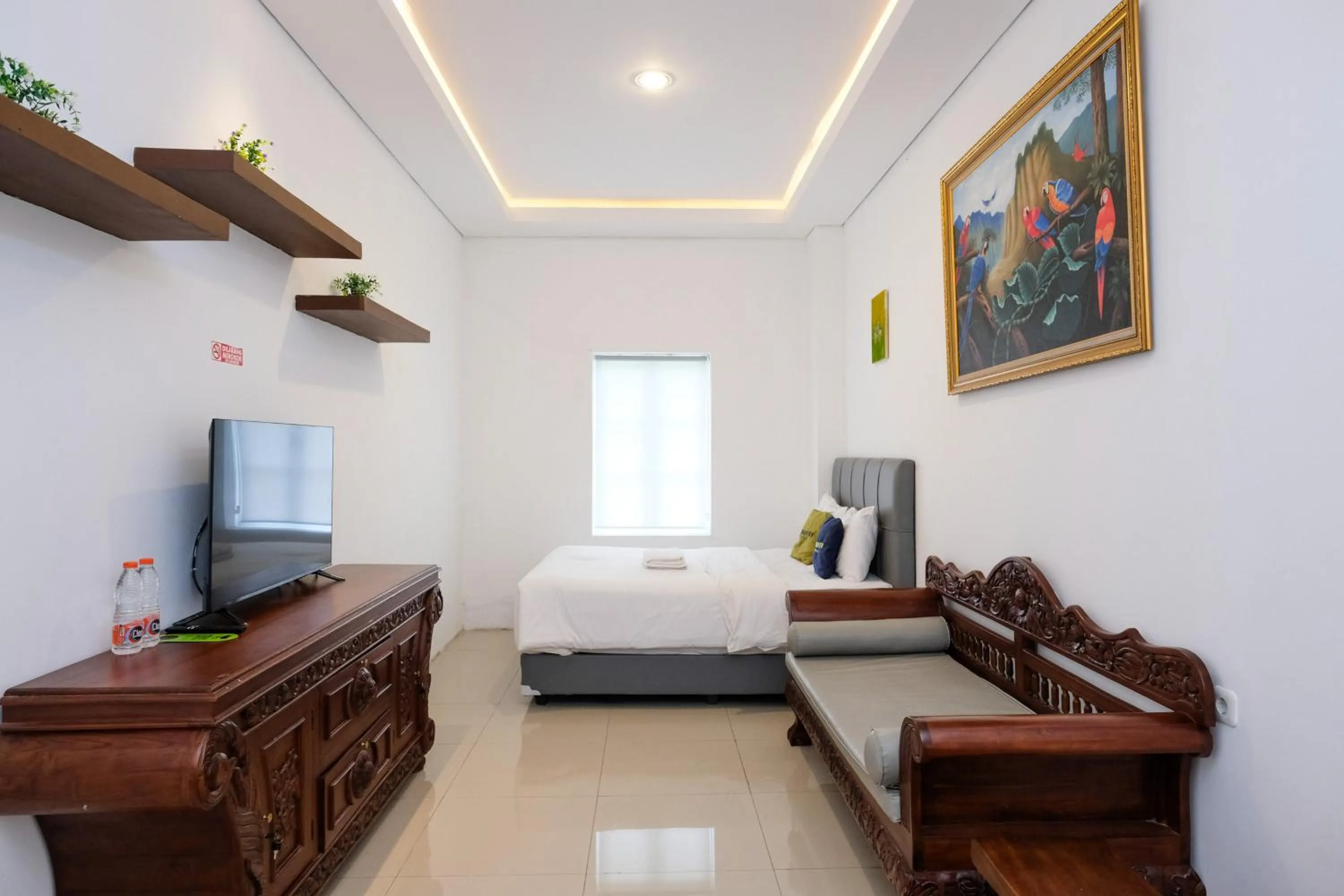 Bedroom, Bed in Urbanview Hotel Dommy Yogyakarta by RedDoorz