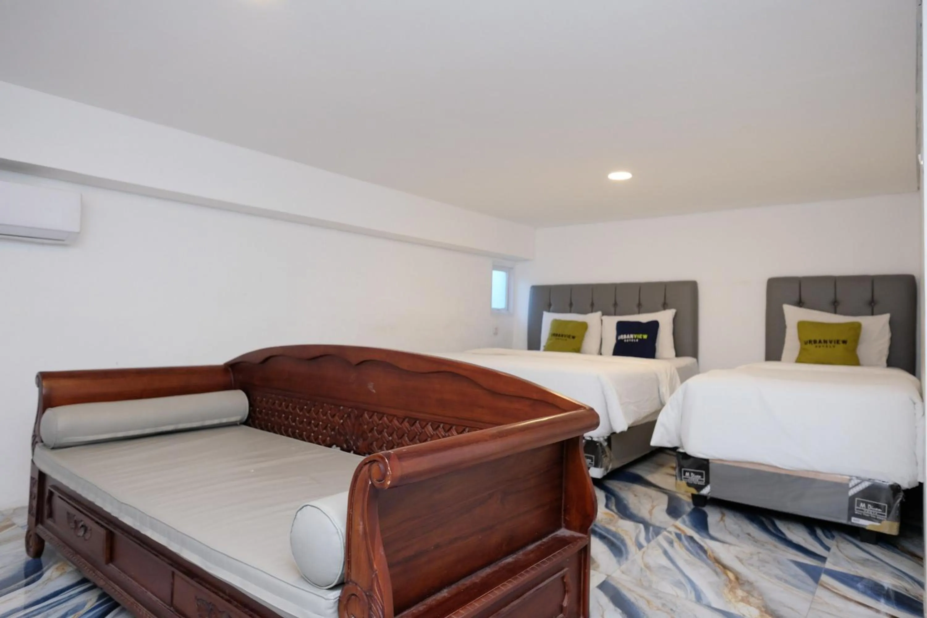 Bedroom, Bed in Urbanview Hotel Dommy Yogyakarta by RedDoorz