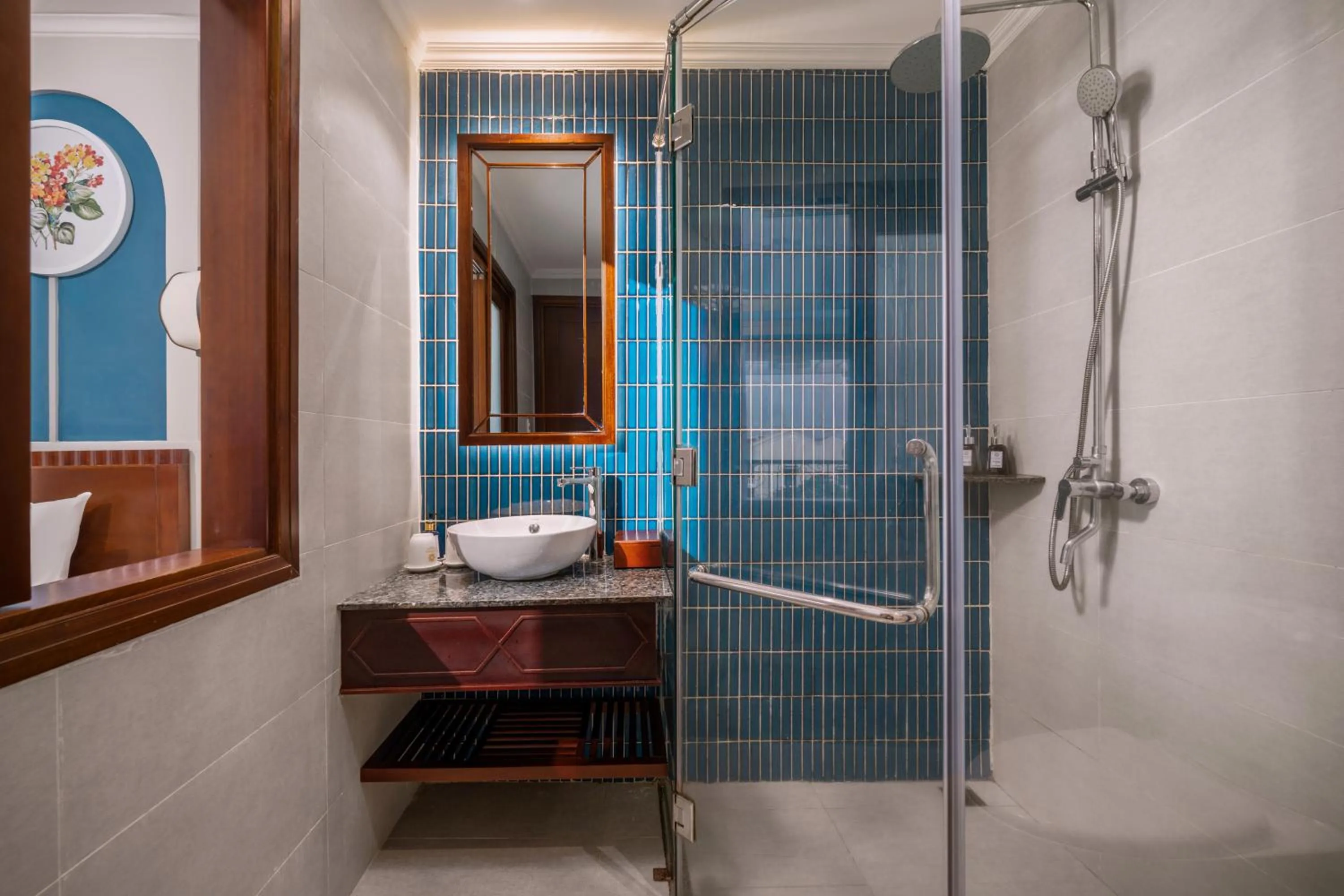 Shower in Lantana Boutique Hoi An Hotel