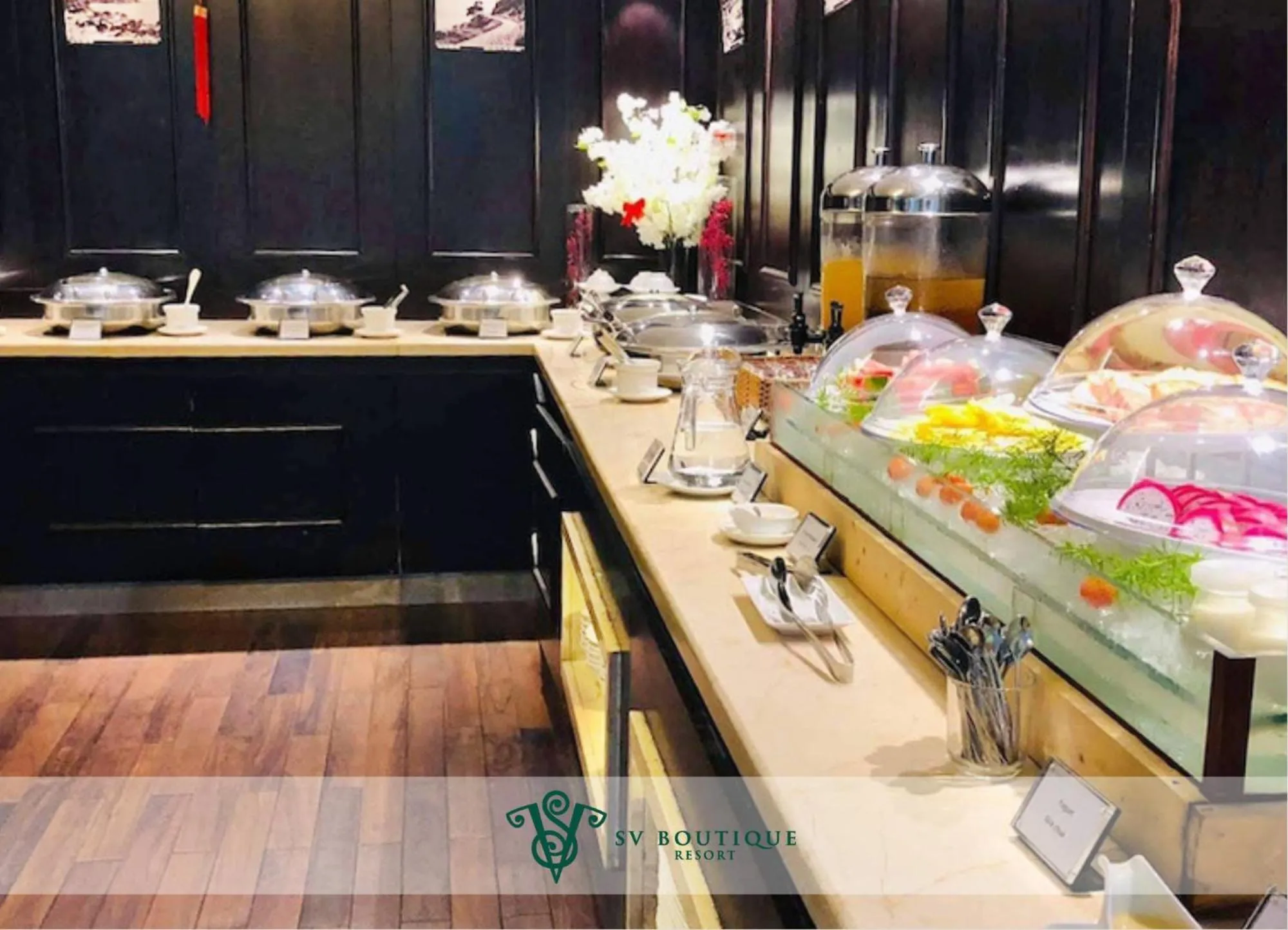 Restaurant/places to eat in SV Boutique Resort