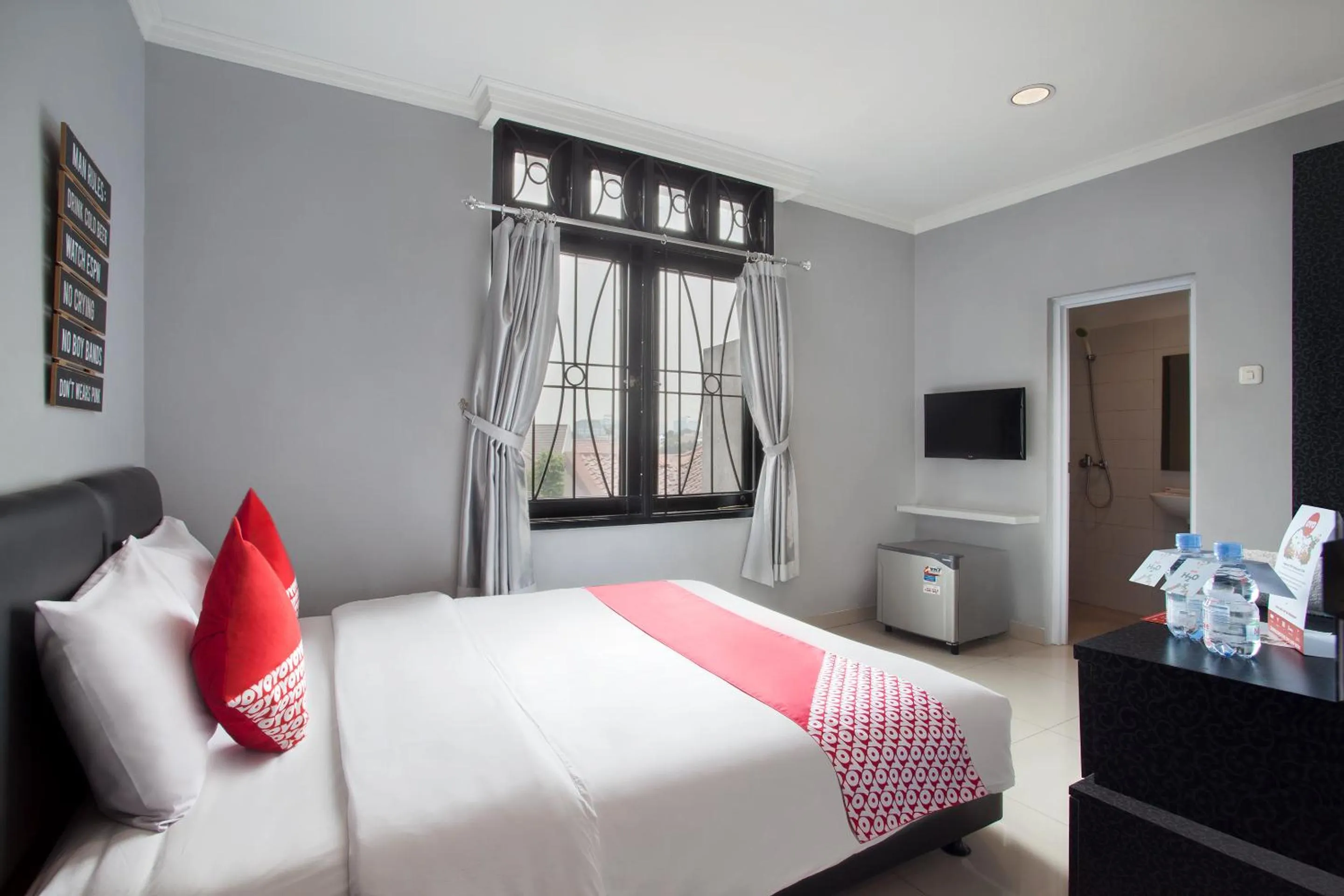 Photo of the whole room, Bed in Collection O Pondok Indah Near Gandaria City Formerly Lamaison Residence