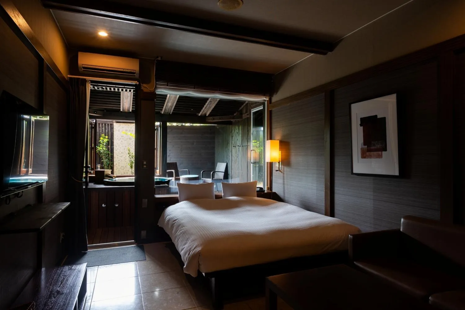 Bed in Hakone Fontaine Bleau Sengokutei